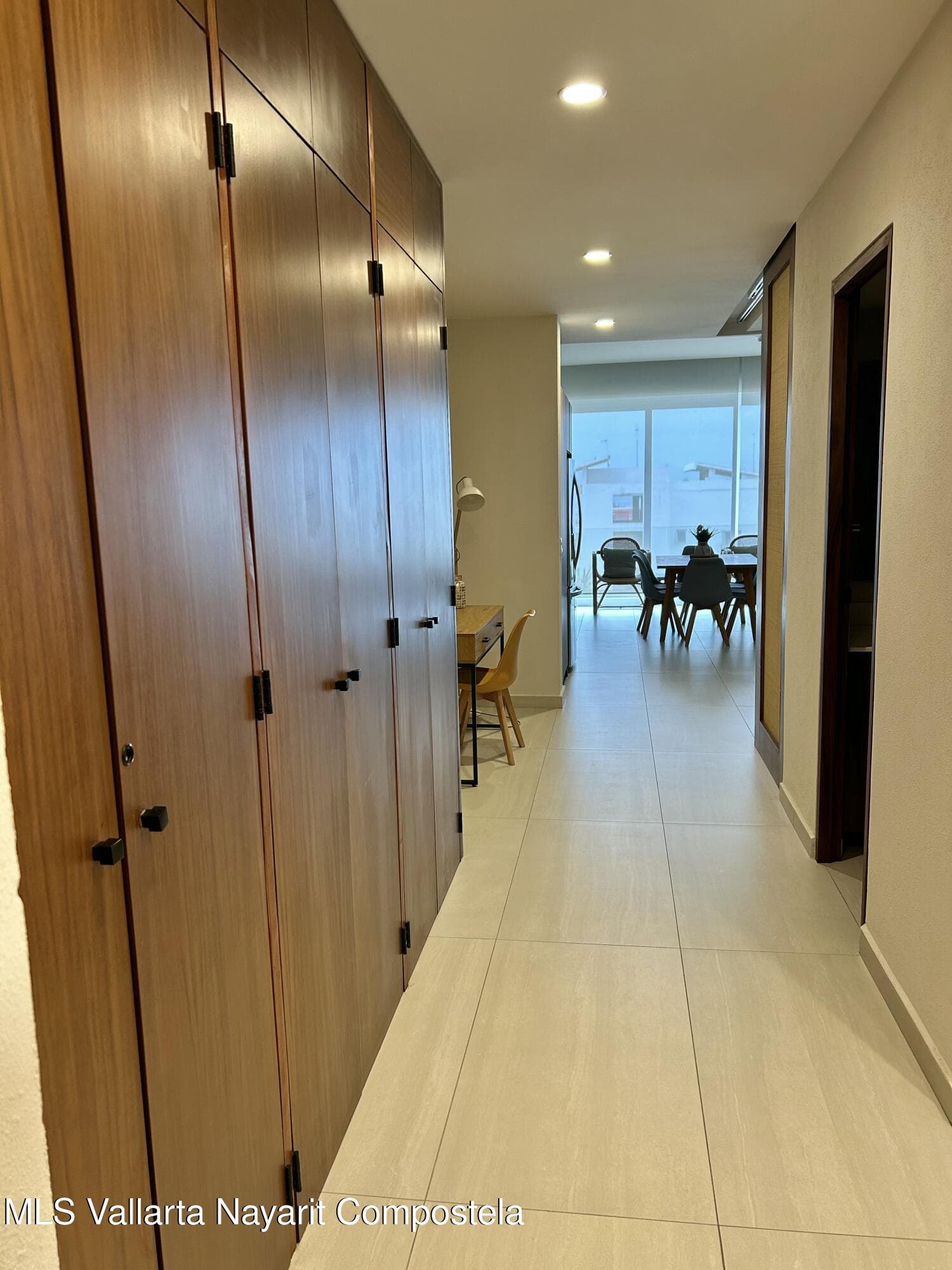 170 Francisco I.  Madero 16
