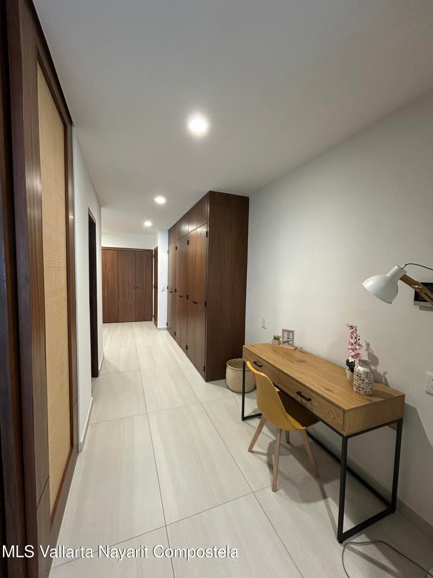 170 Francisco I.  Madero 18