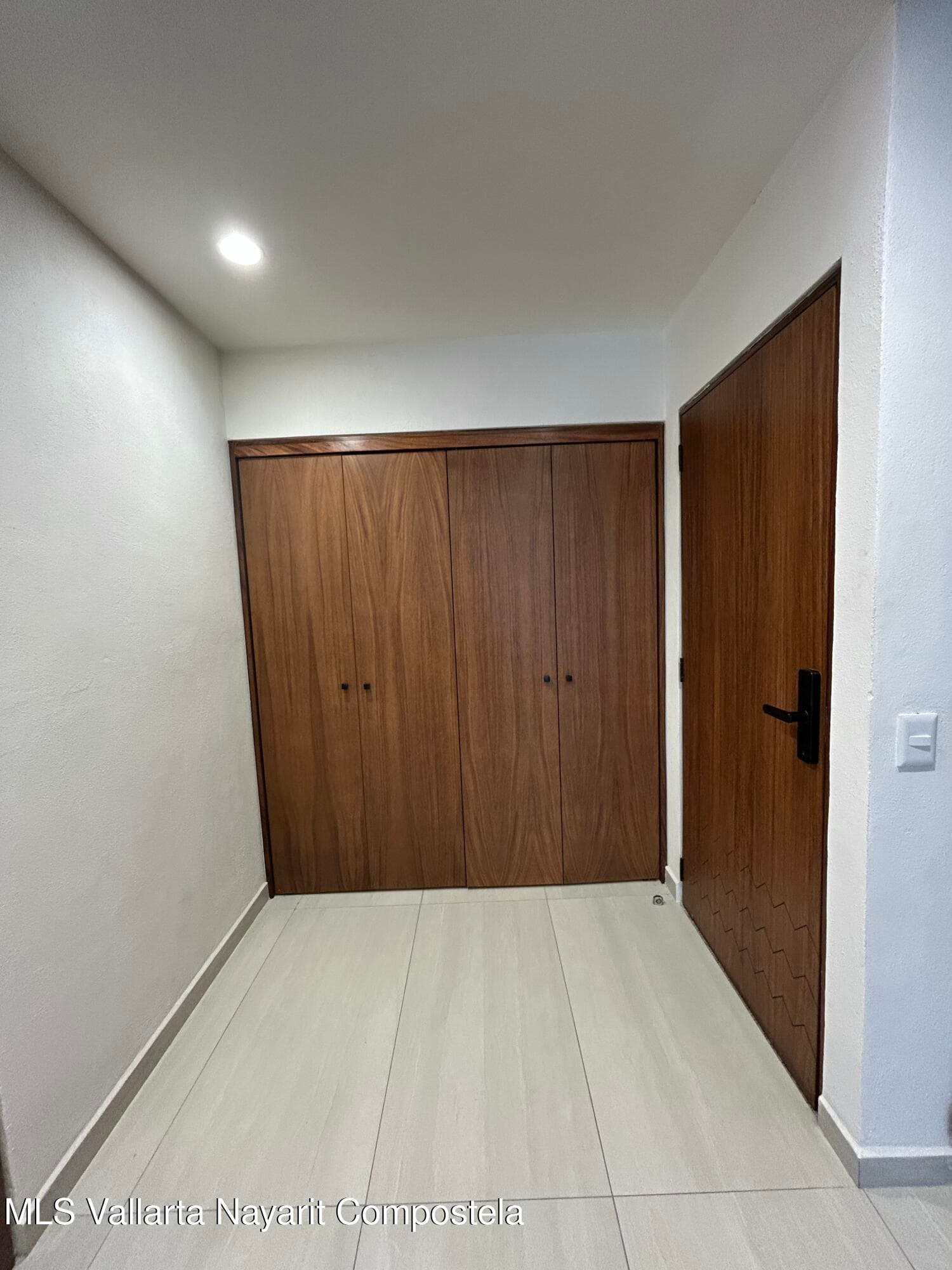 170 Francisco I.  Madero 19