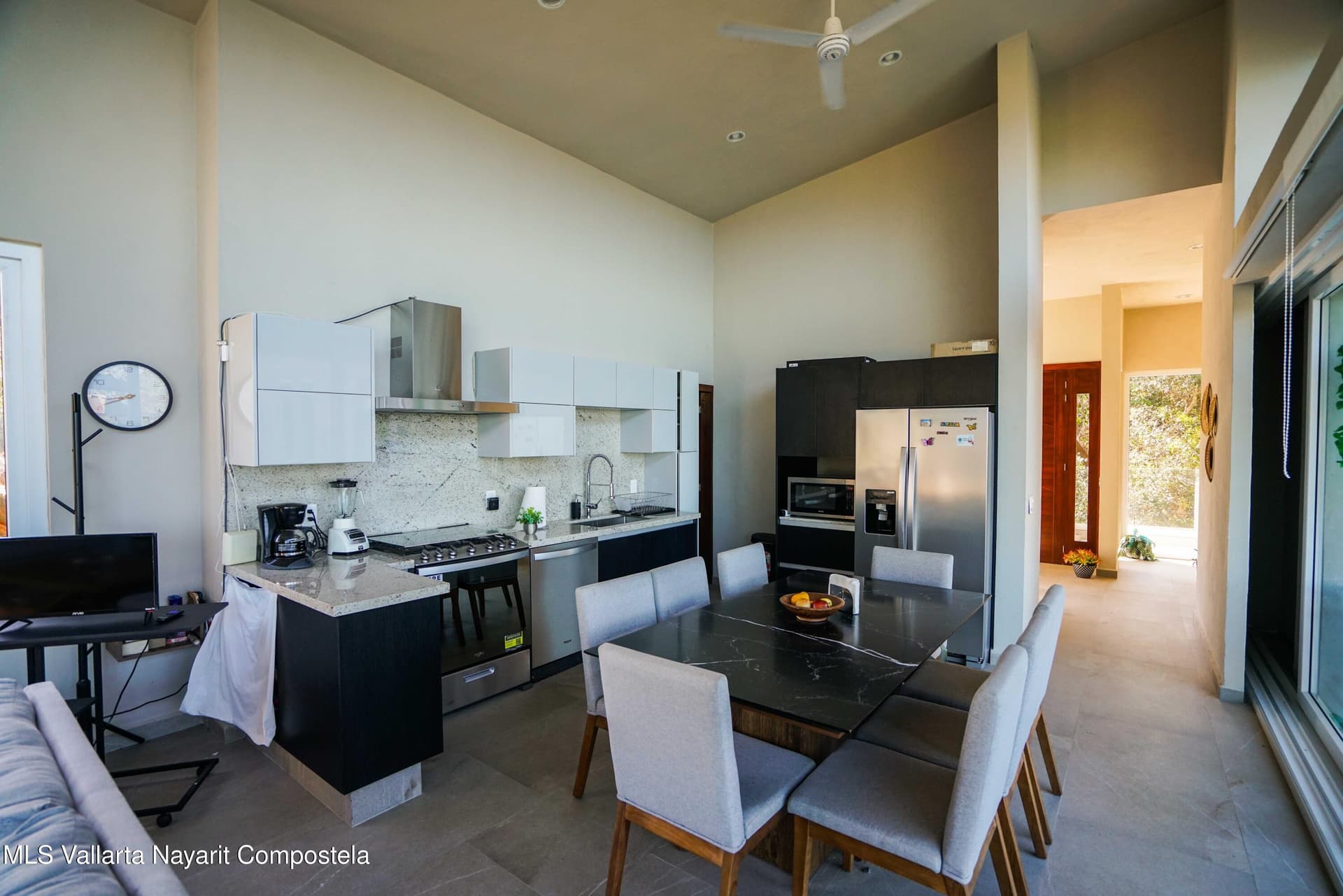 23 Condominio Selva Azul 18