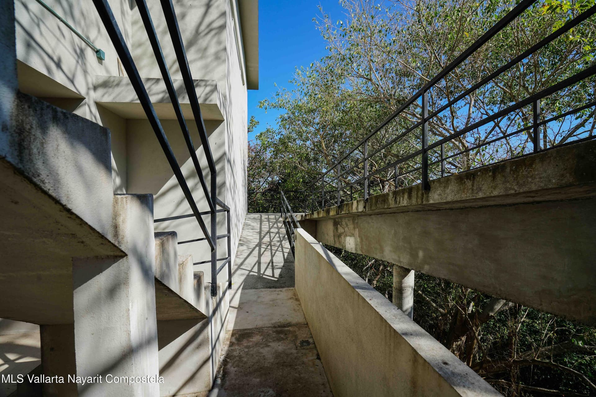 23 Condominio Selva Azul 28
