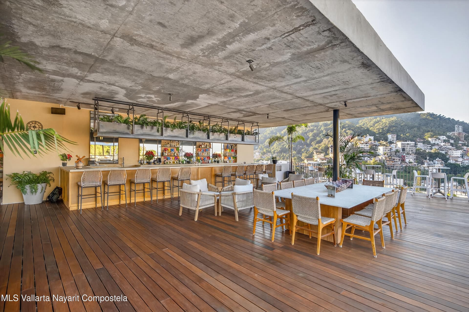 Oasis at Riviera Cuale 39