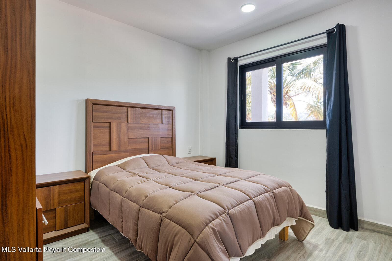 112 Bahia de Acapulco 10