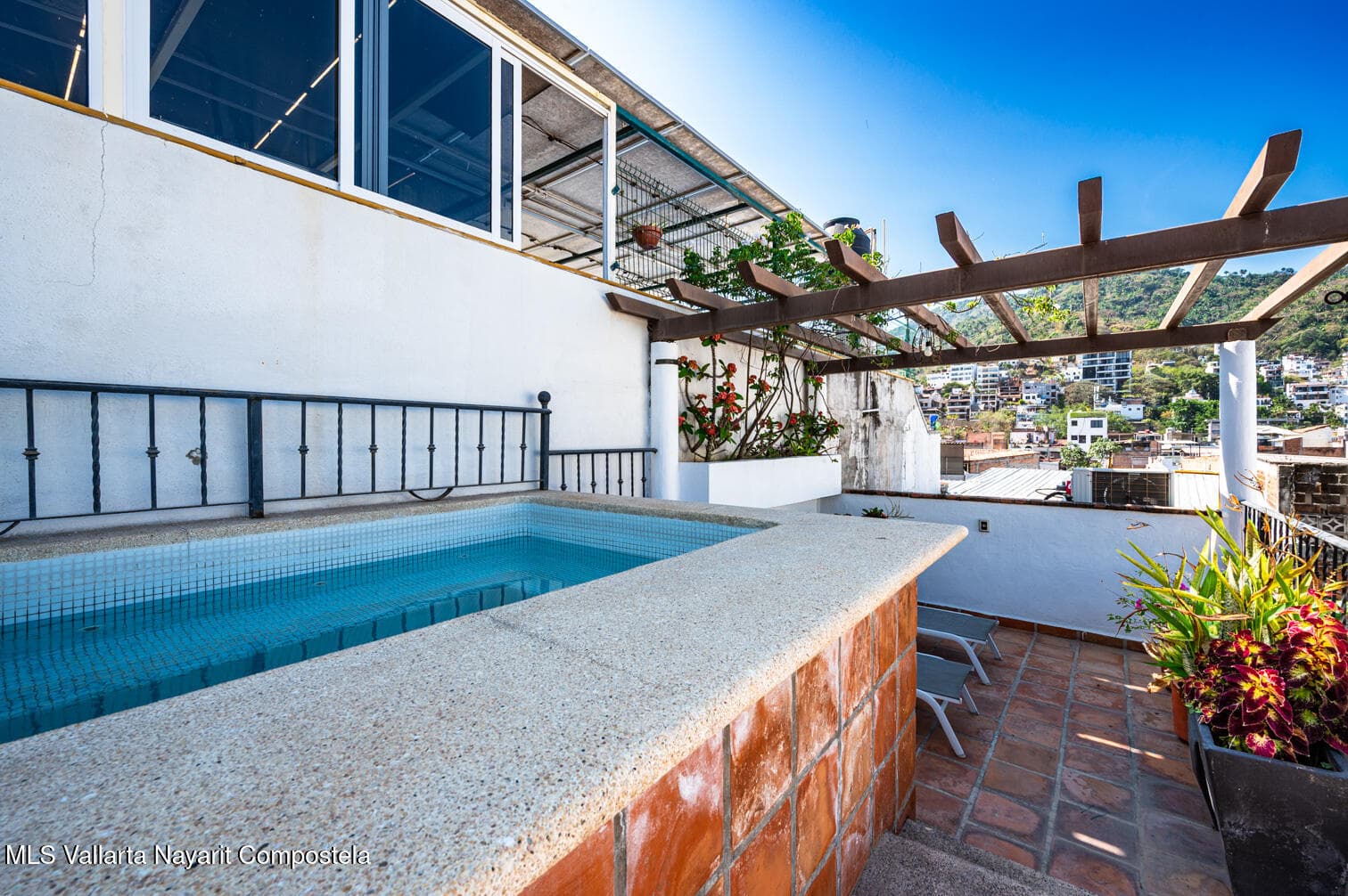 124 Rivera Del Rio 2