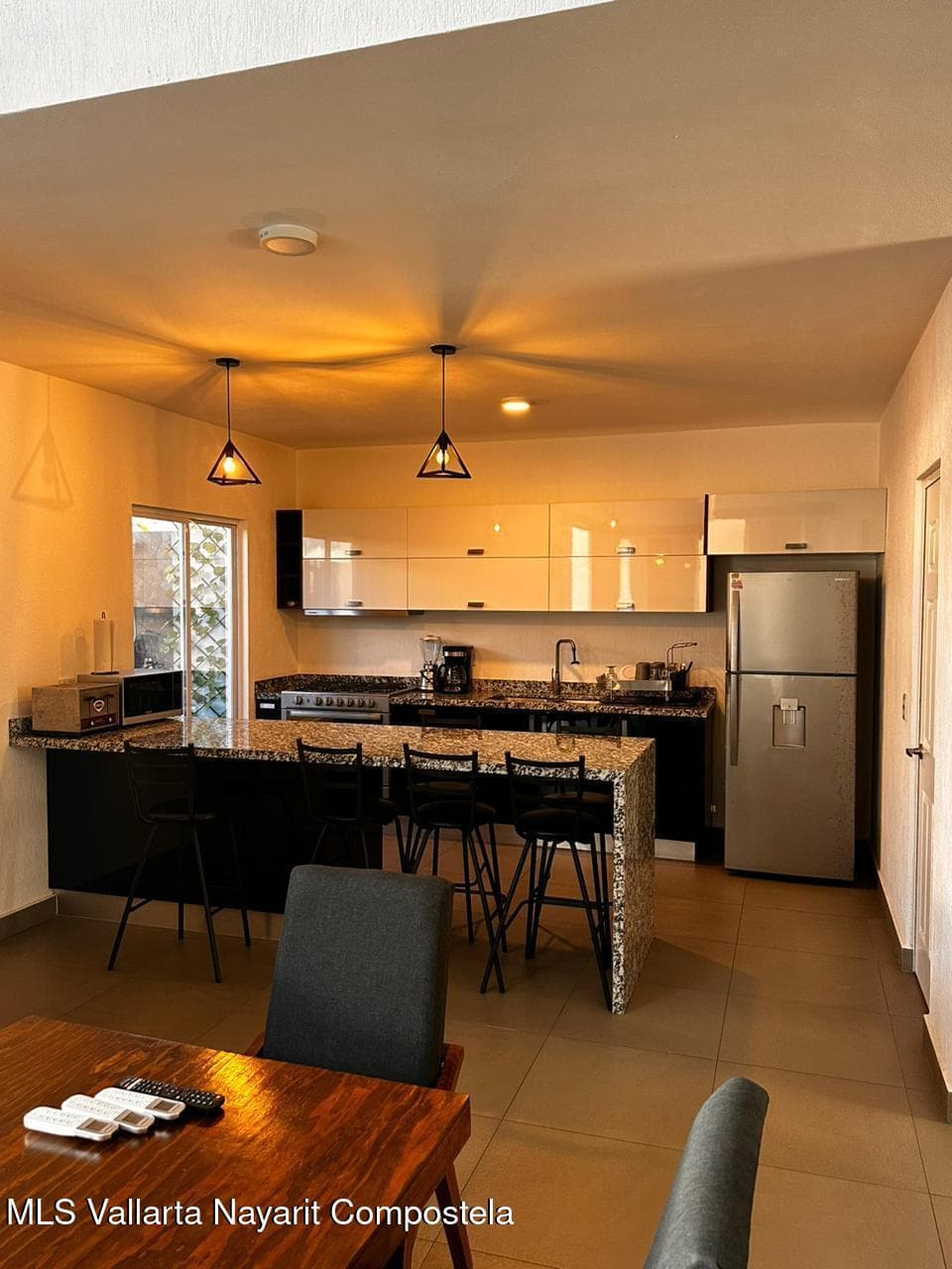 1207 Mantua 7