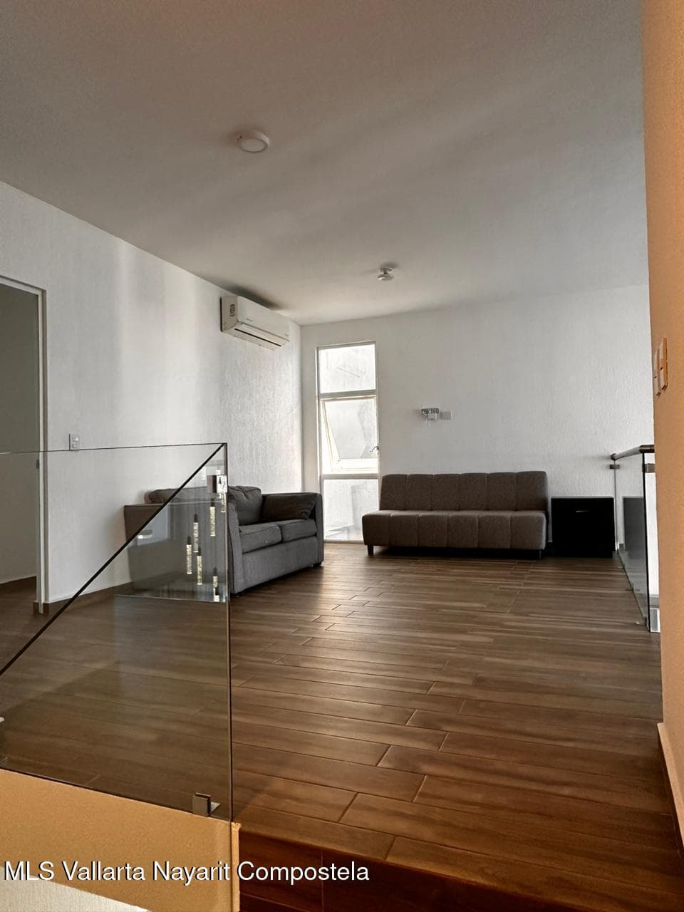 1207 Mantua 11