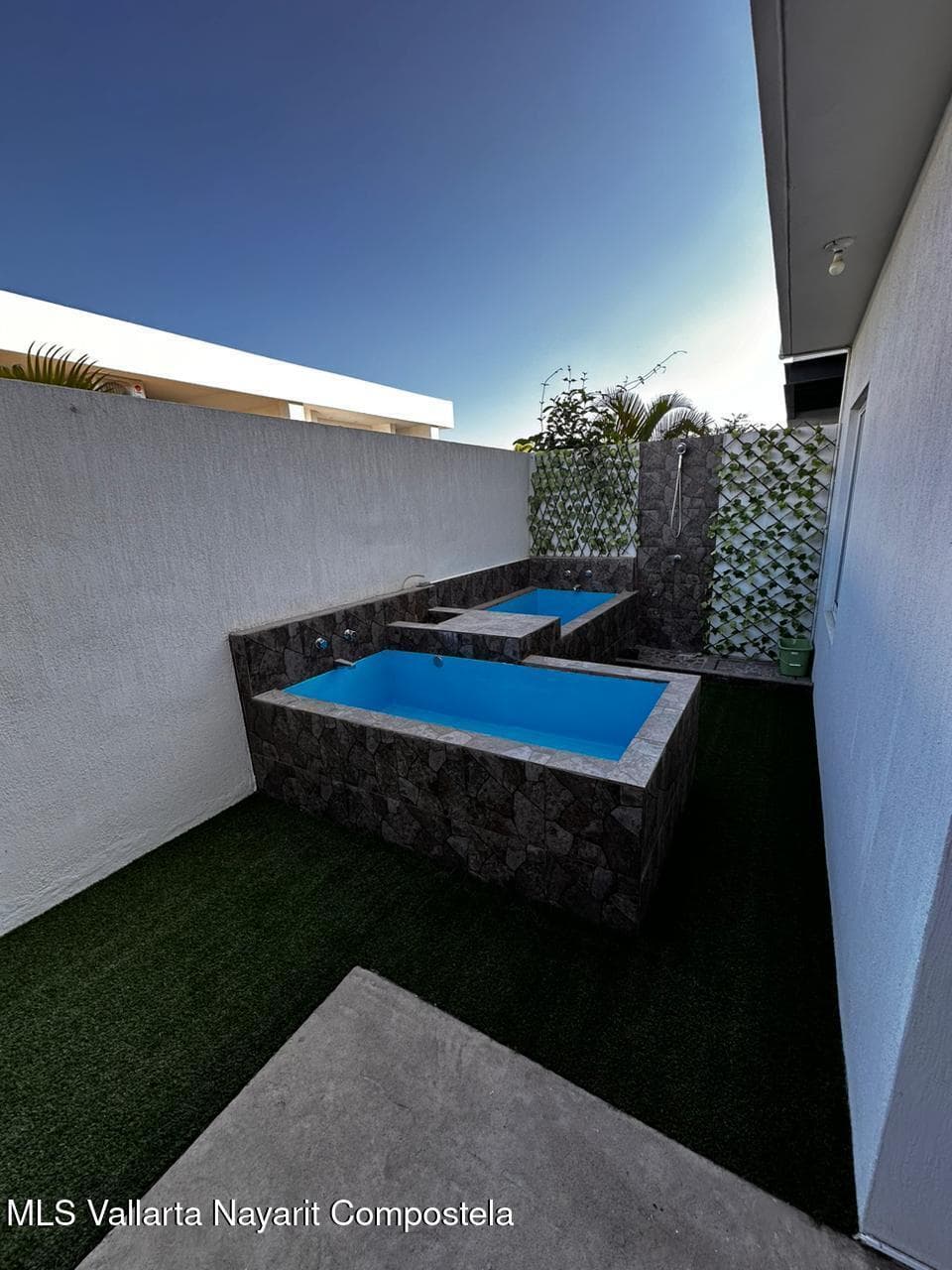 1207 Mantua 34