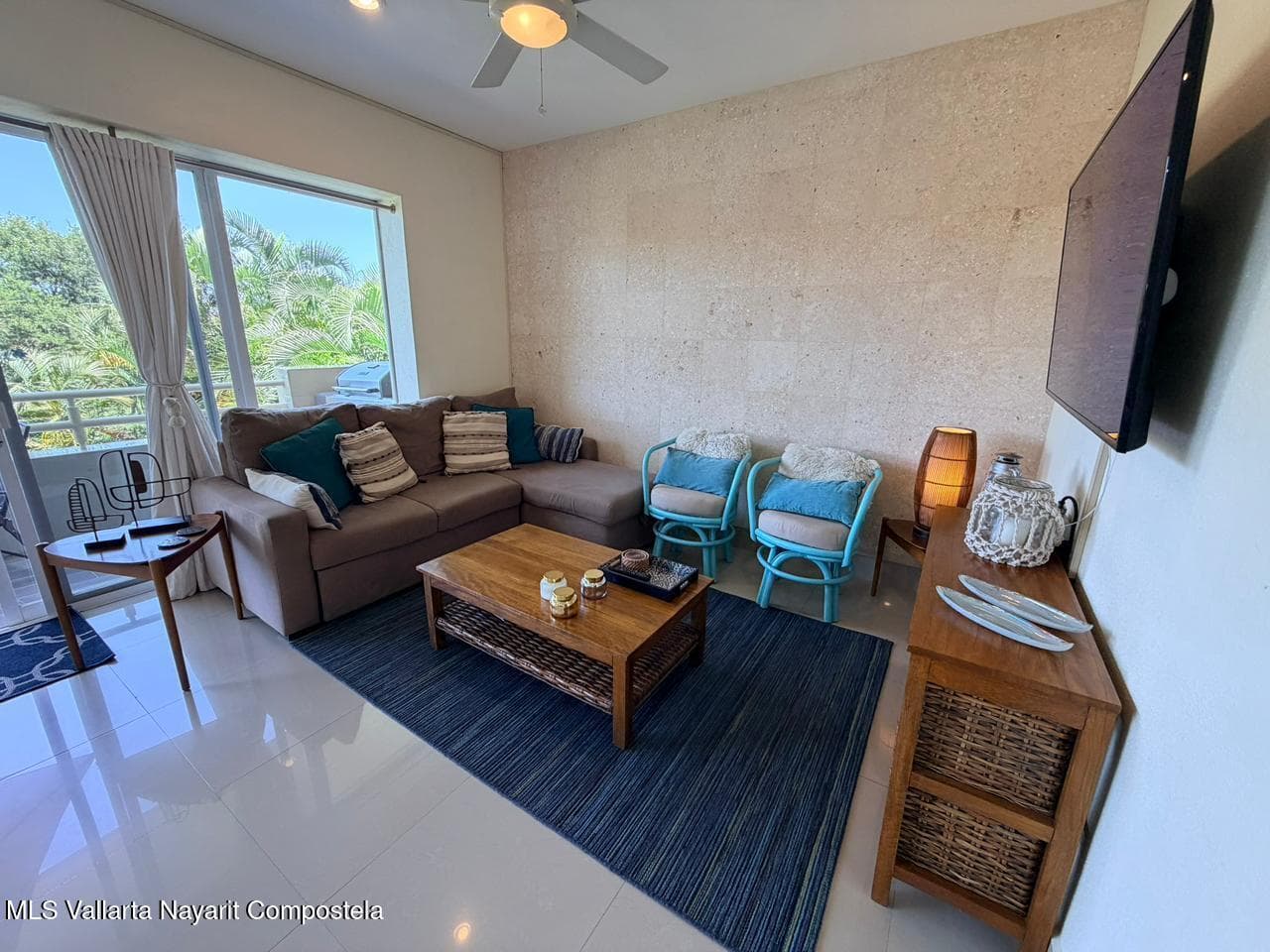 A201 BLVD COSTERO 11