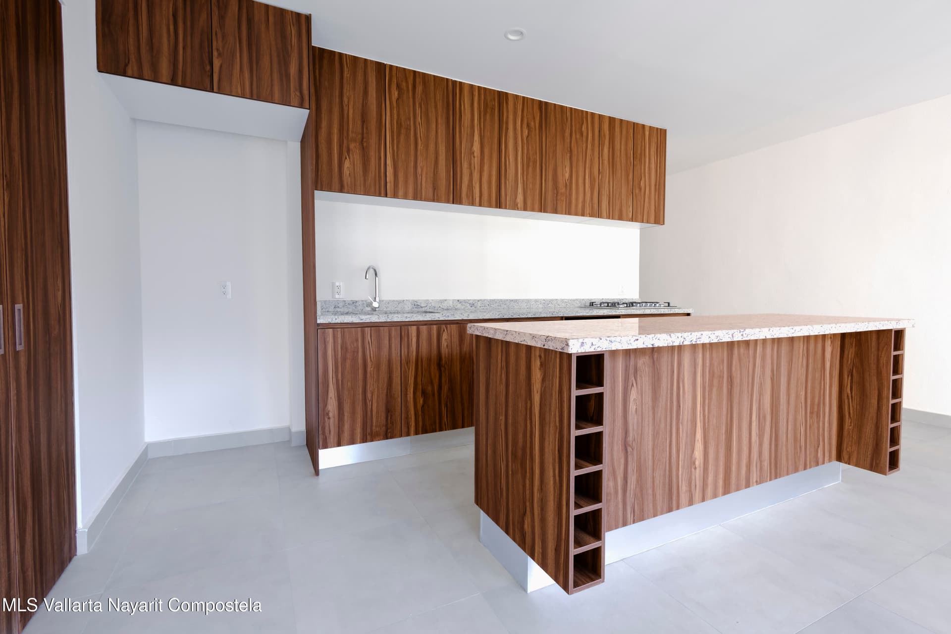 1200 Avenida Mexico E 3