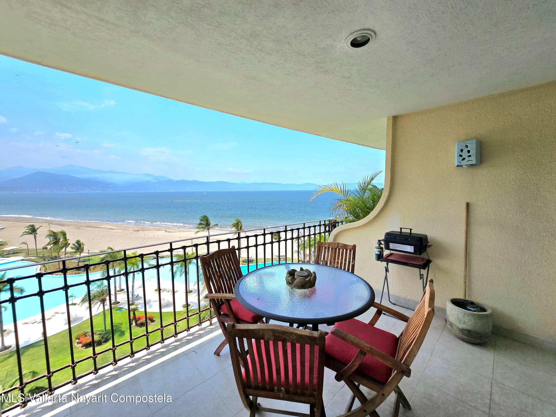 Bay View Grand 12