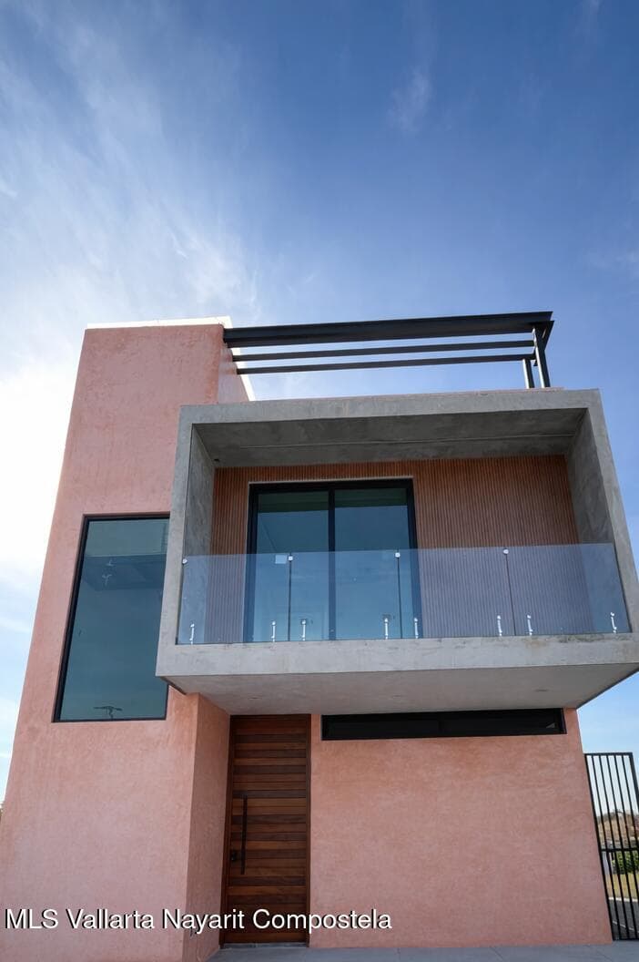 House 3
