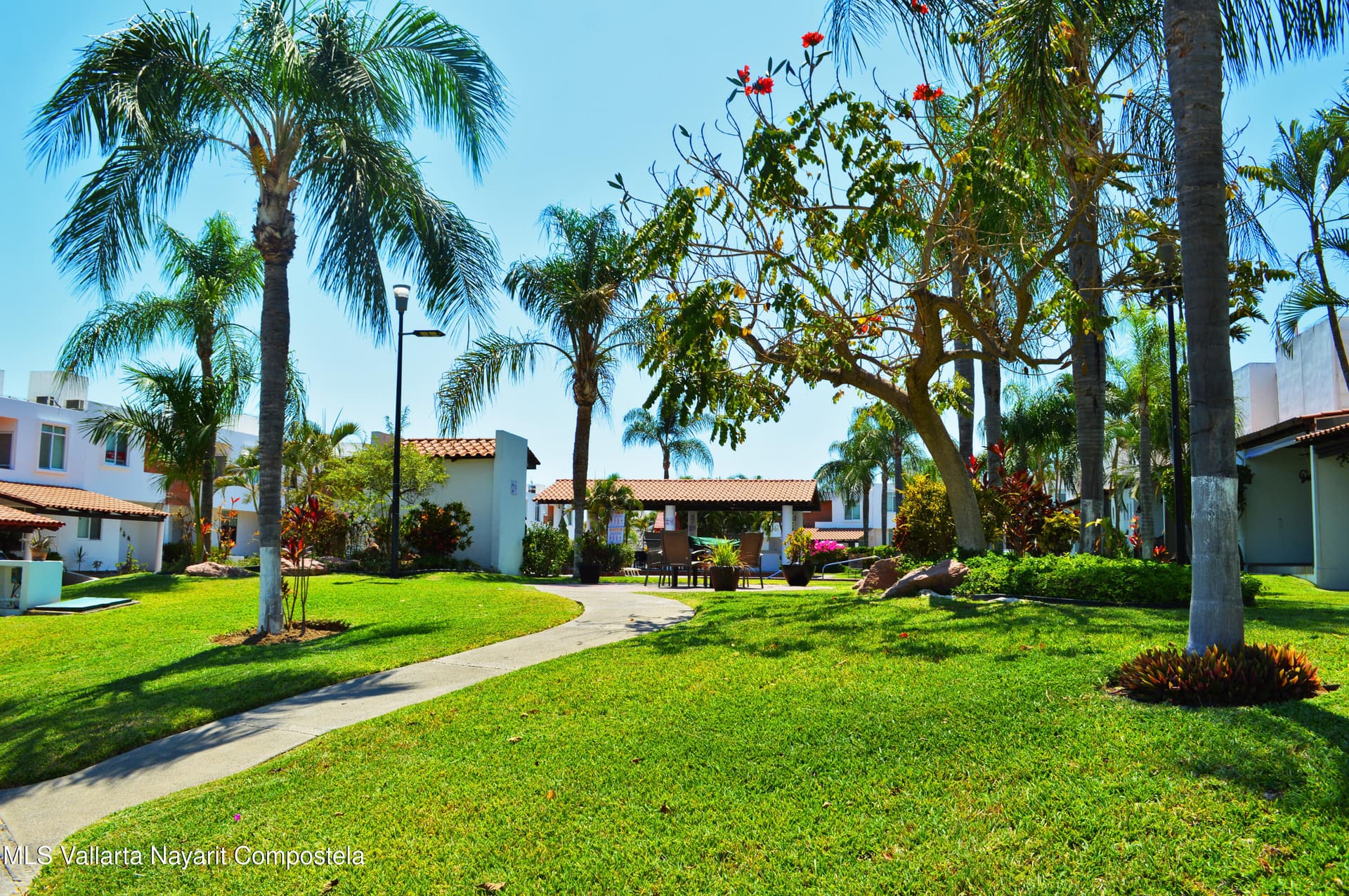302 AV DEL MAR 26