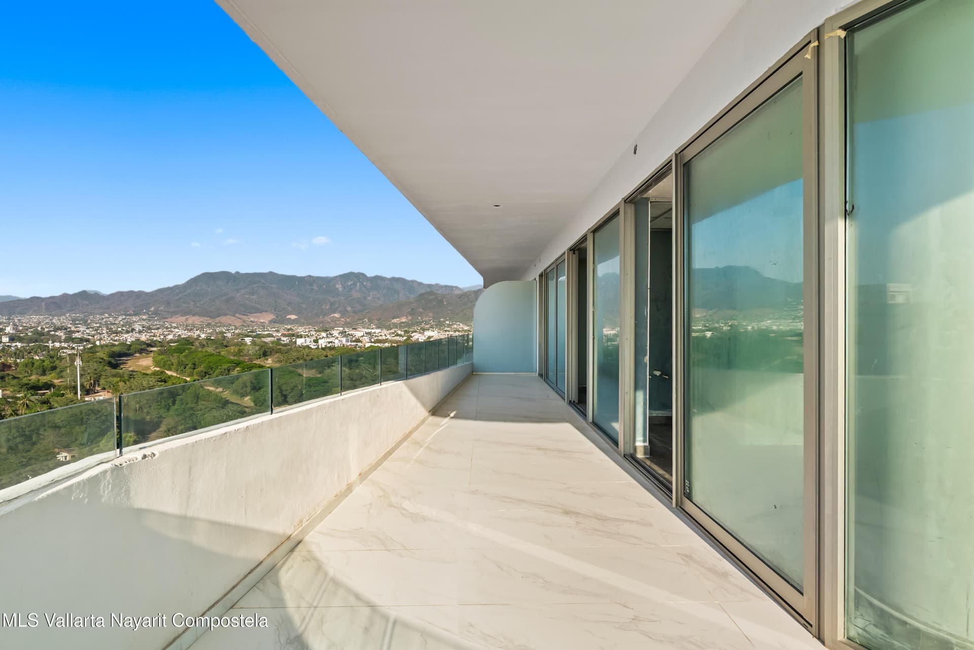 2485 Blvd Francisco Medina Ascencio 3
