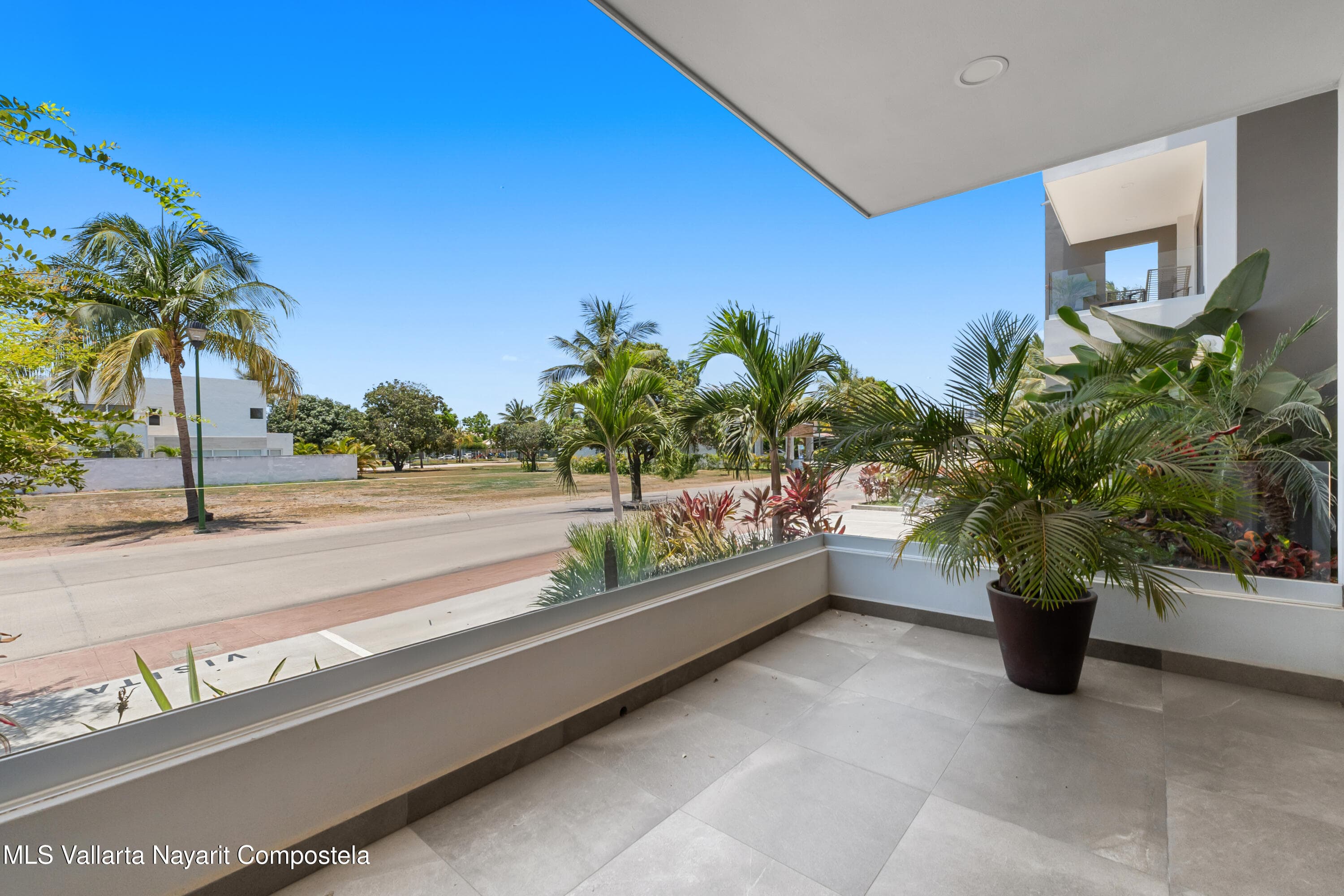 448 Encino 20