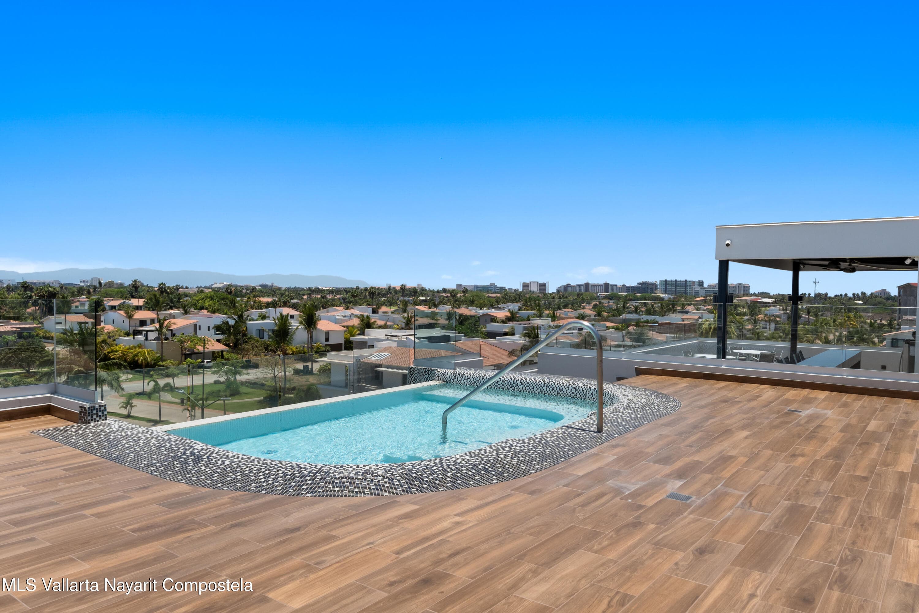 448 Encino 26
