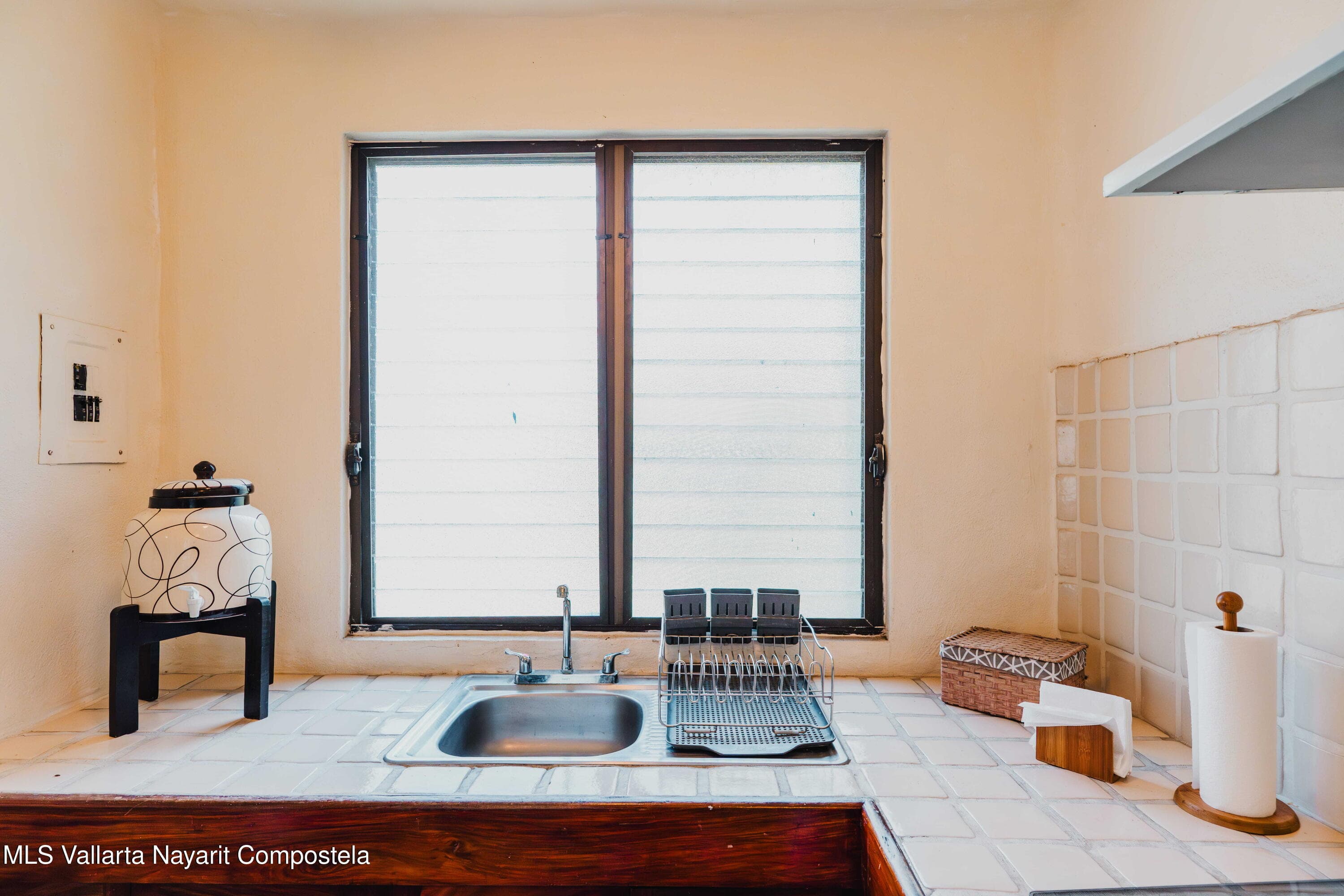 Condo 16