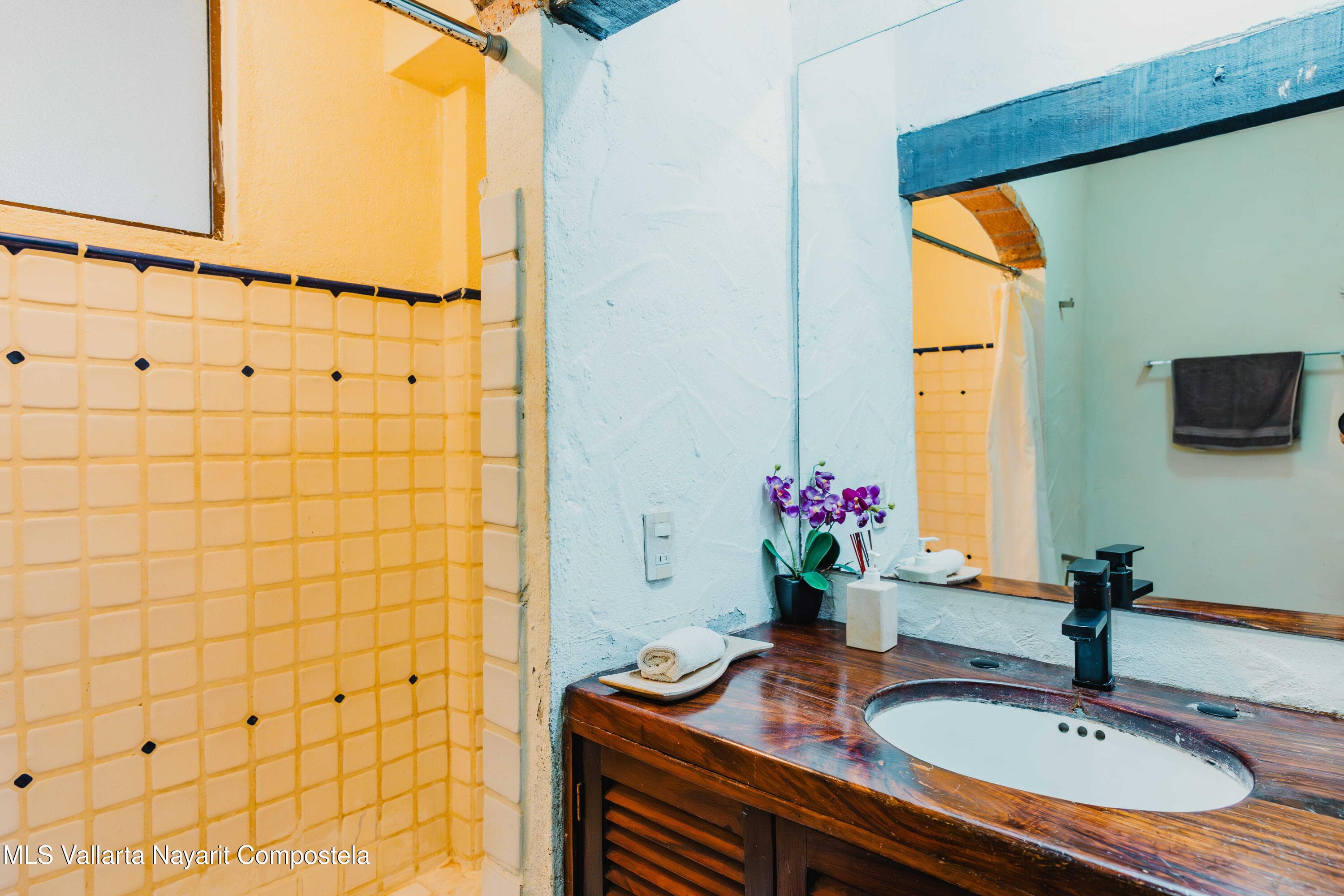 Condo 30