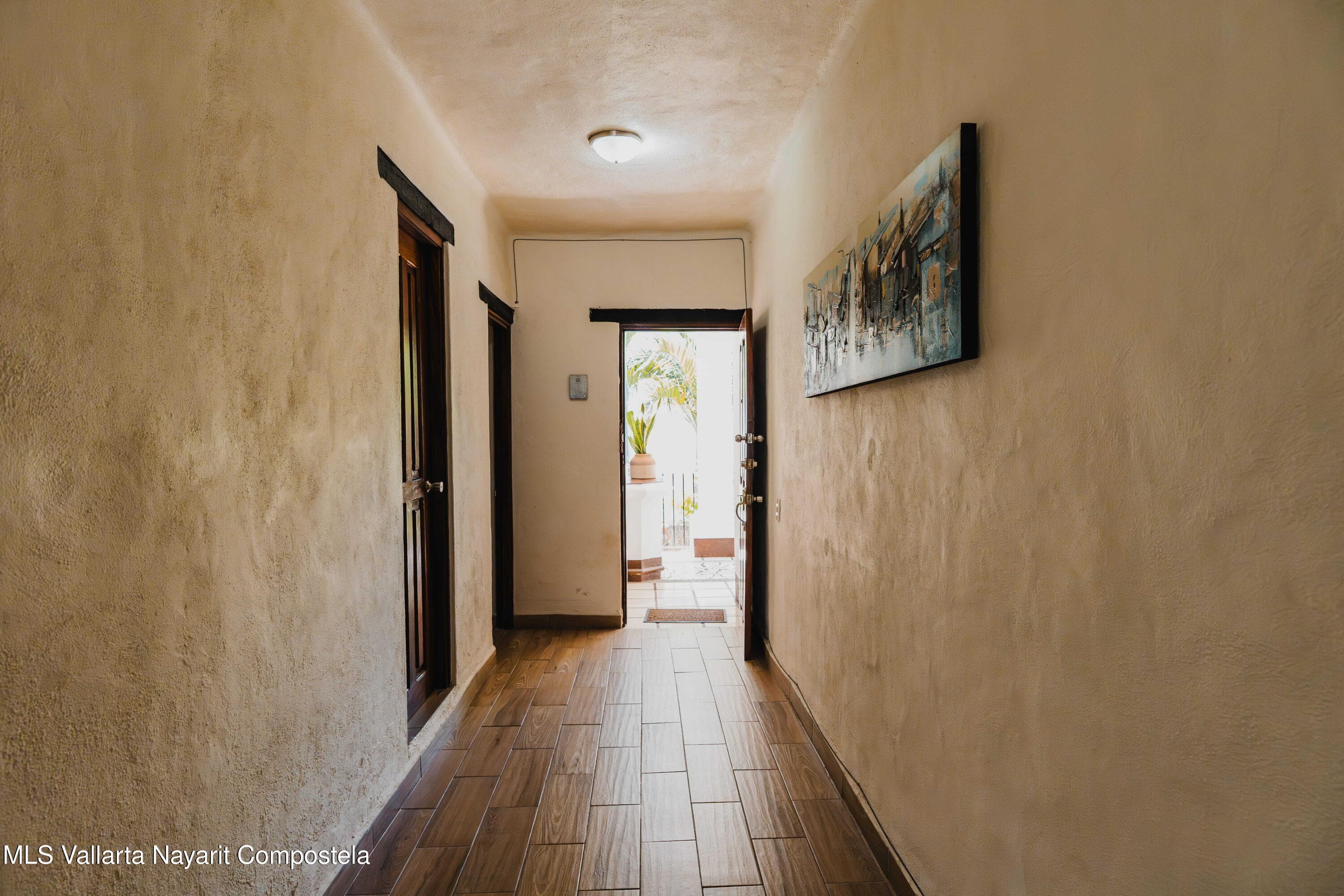 Condo 19