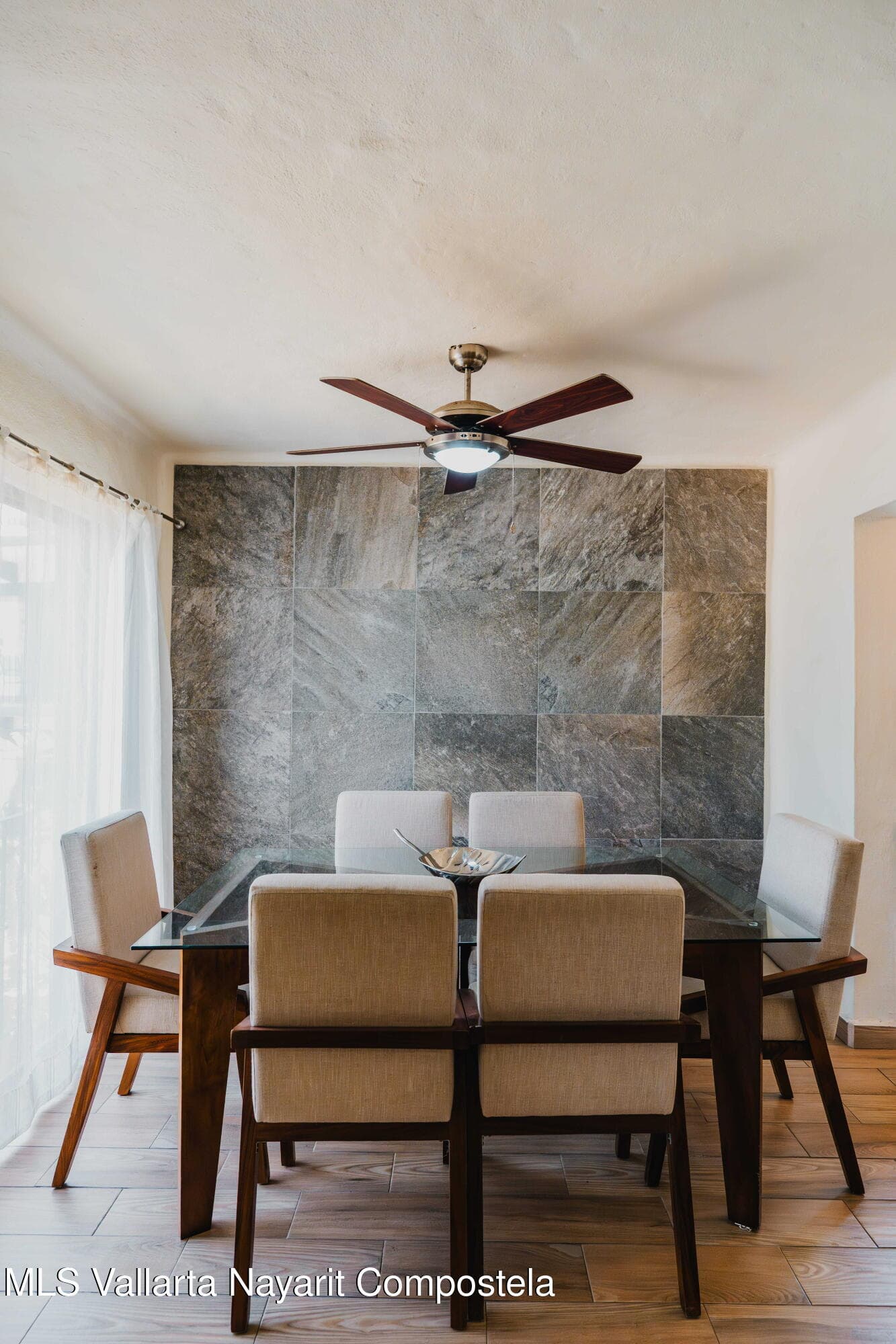 Condo 12