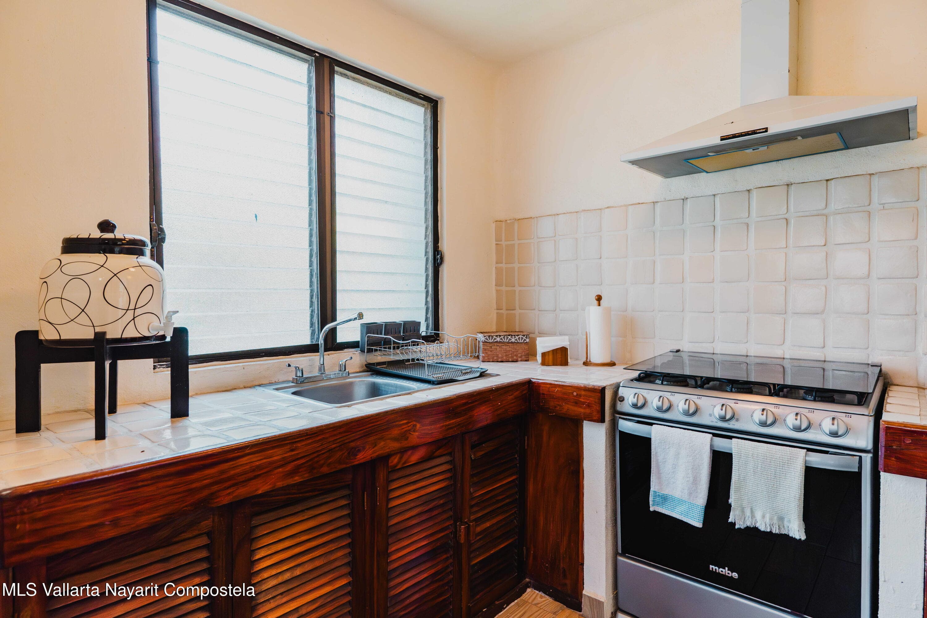 Condo 14
