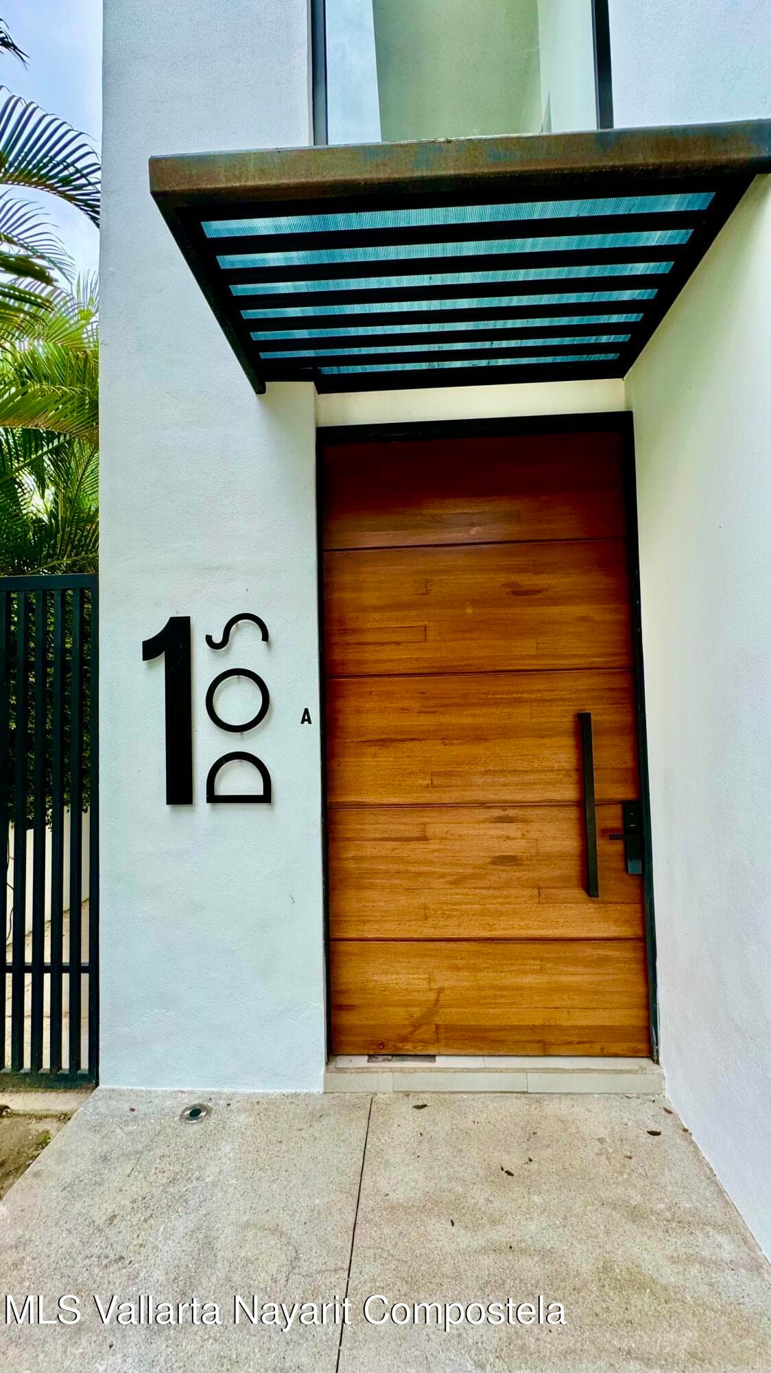 12 P. De Las Flores 4