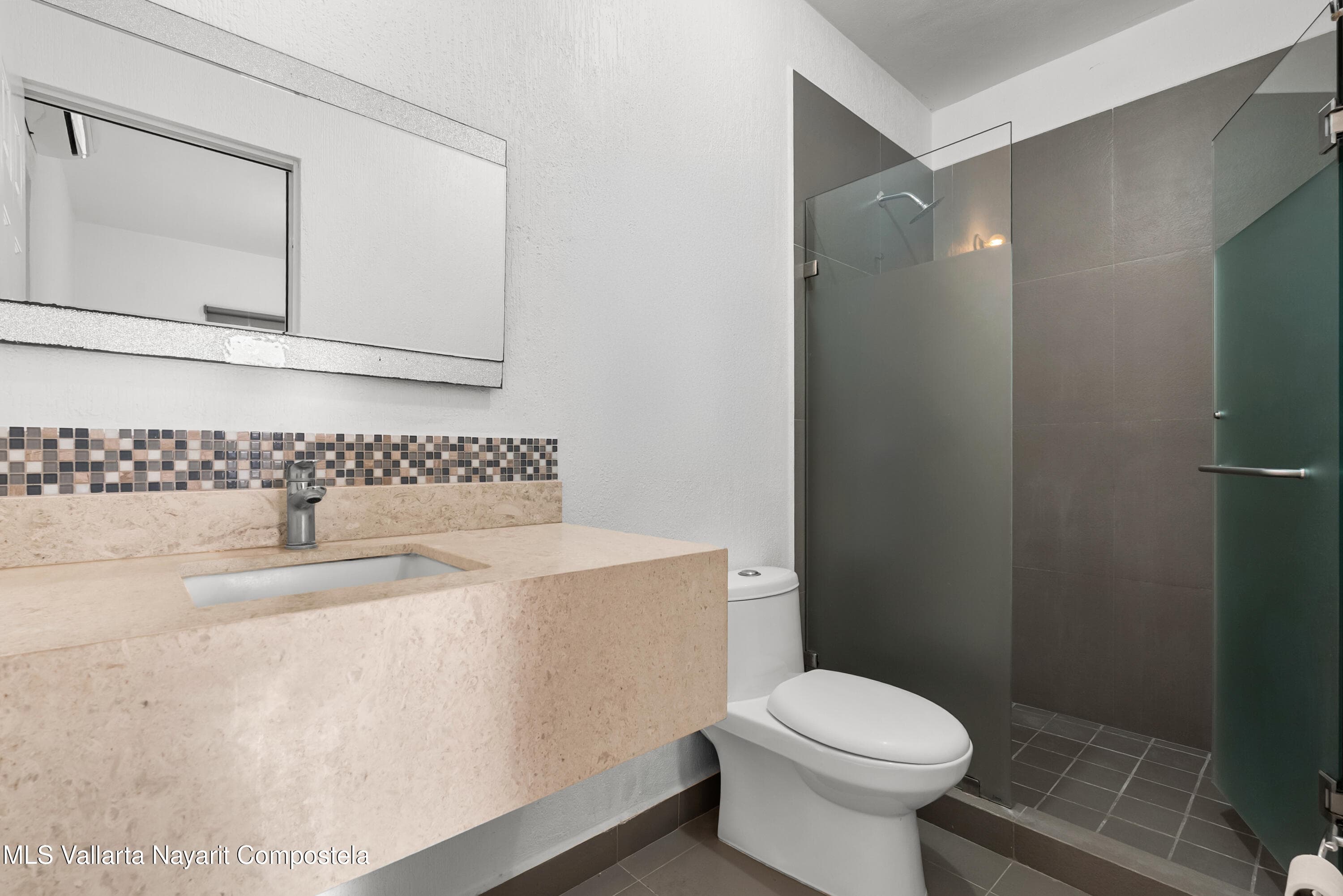 156 Palma del Rey Vilanova, Calle Bari 11