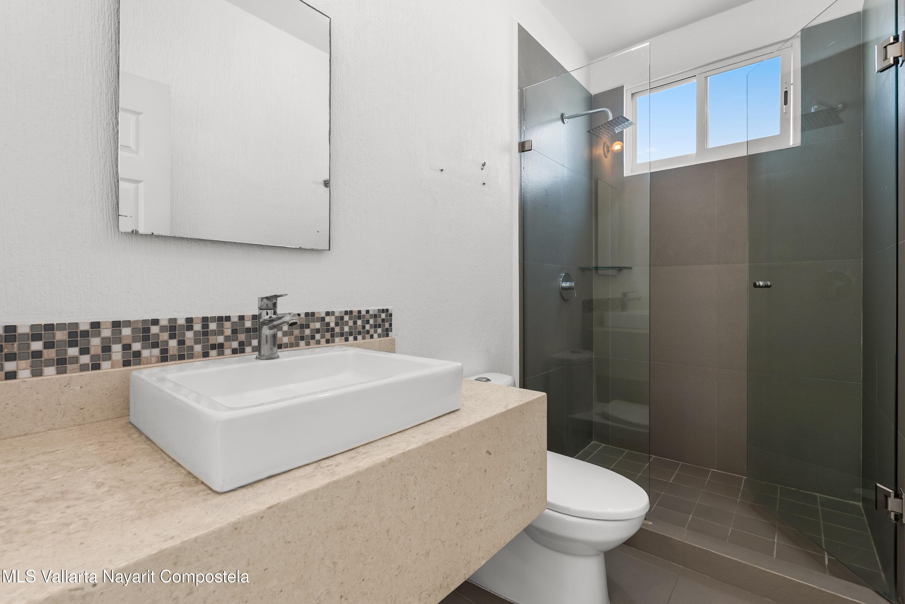 156 Palma del Rey Vilanova, Calle Bari 13