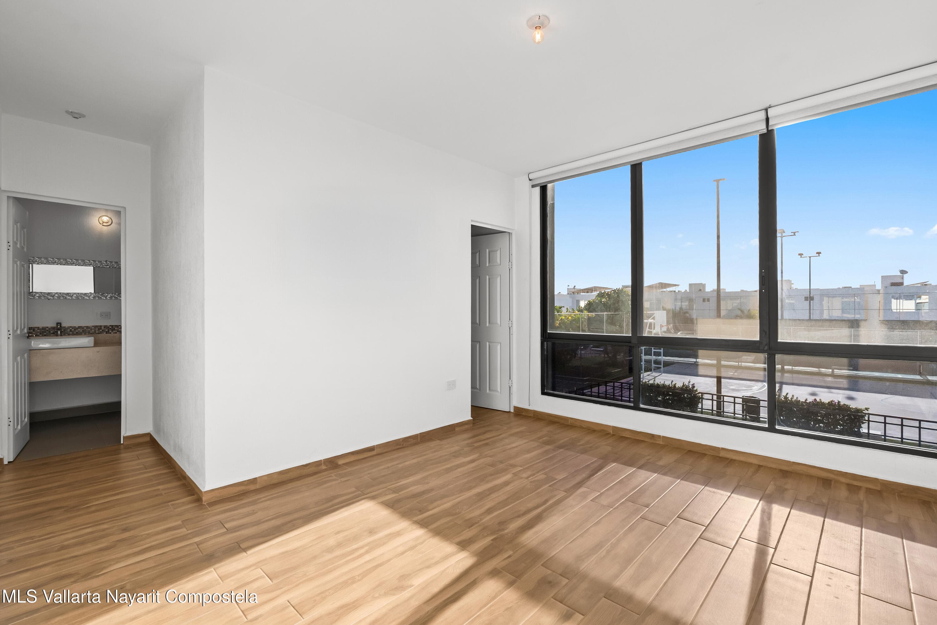 156 Palma del Rey Vilanova, Calle Bari 16