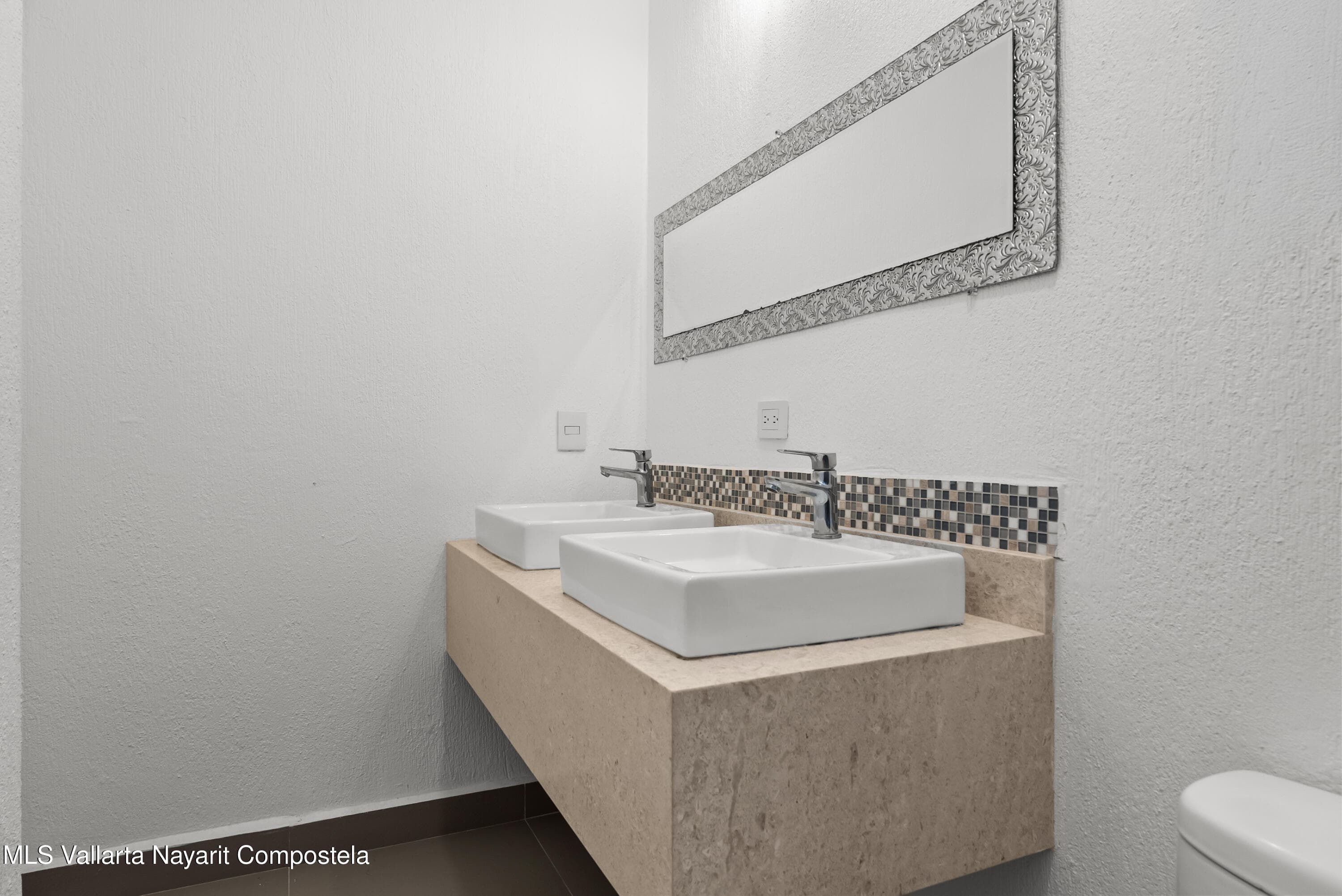 156 Palma del Rey Vilanova, Calle Bari 19