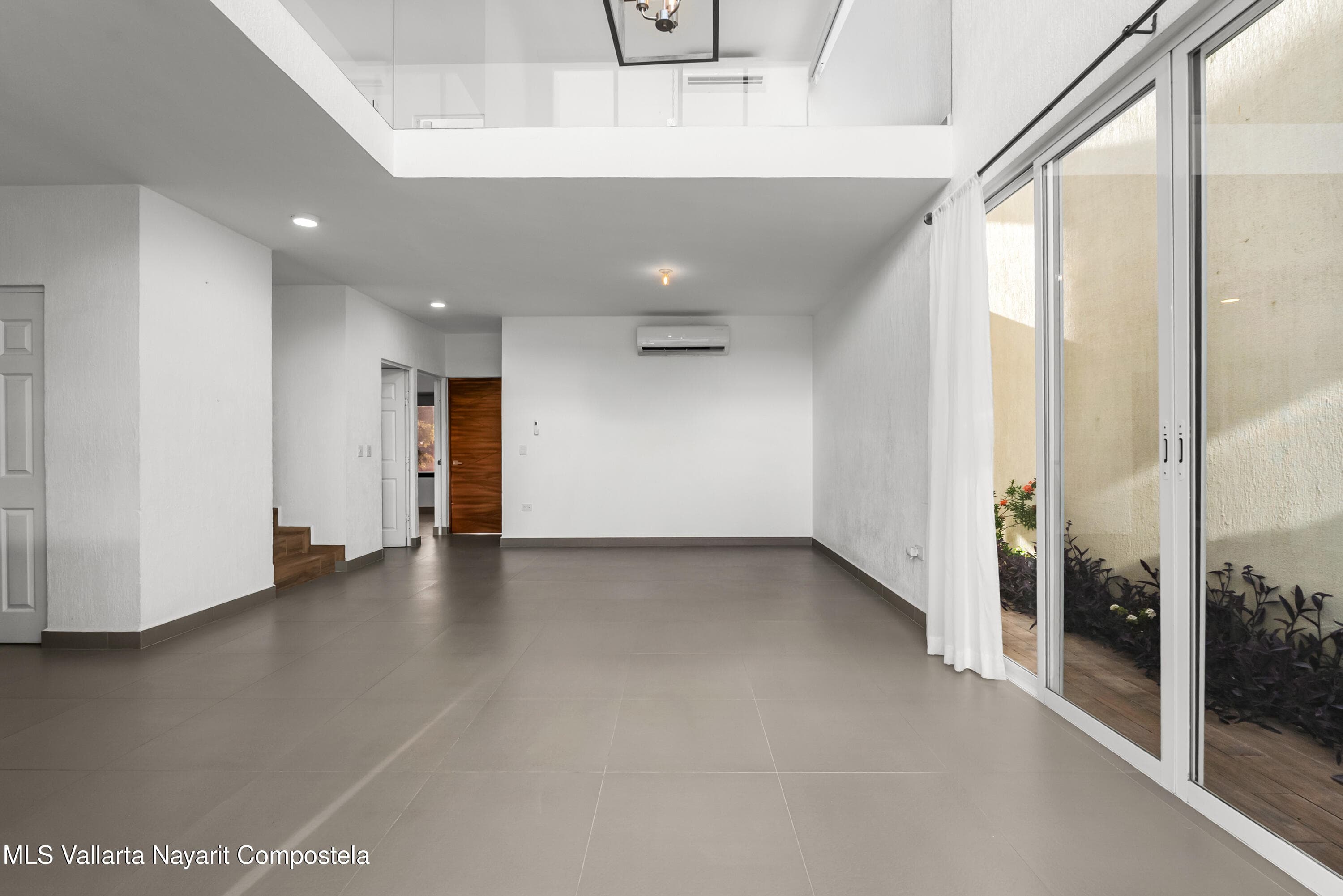 156 Palma del Rey Vilanova, Calle Bari 26