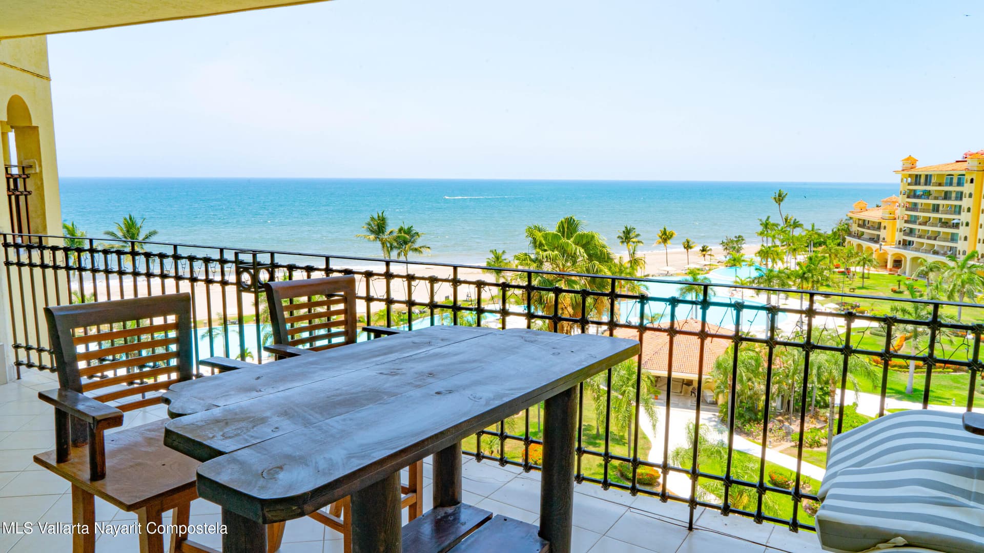 Bay View Grand 10