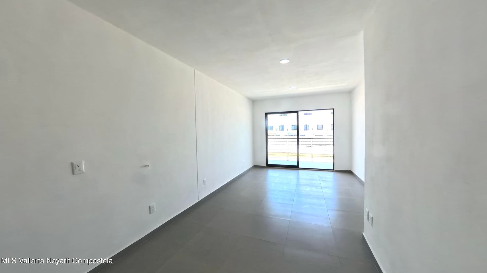 Torre C VIALIDAD CENTRAL COTO 4 2