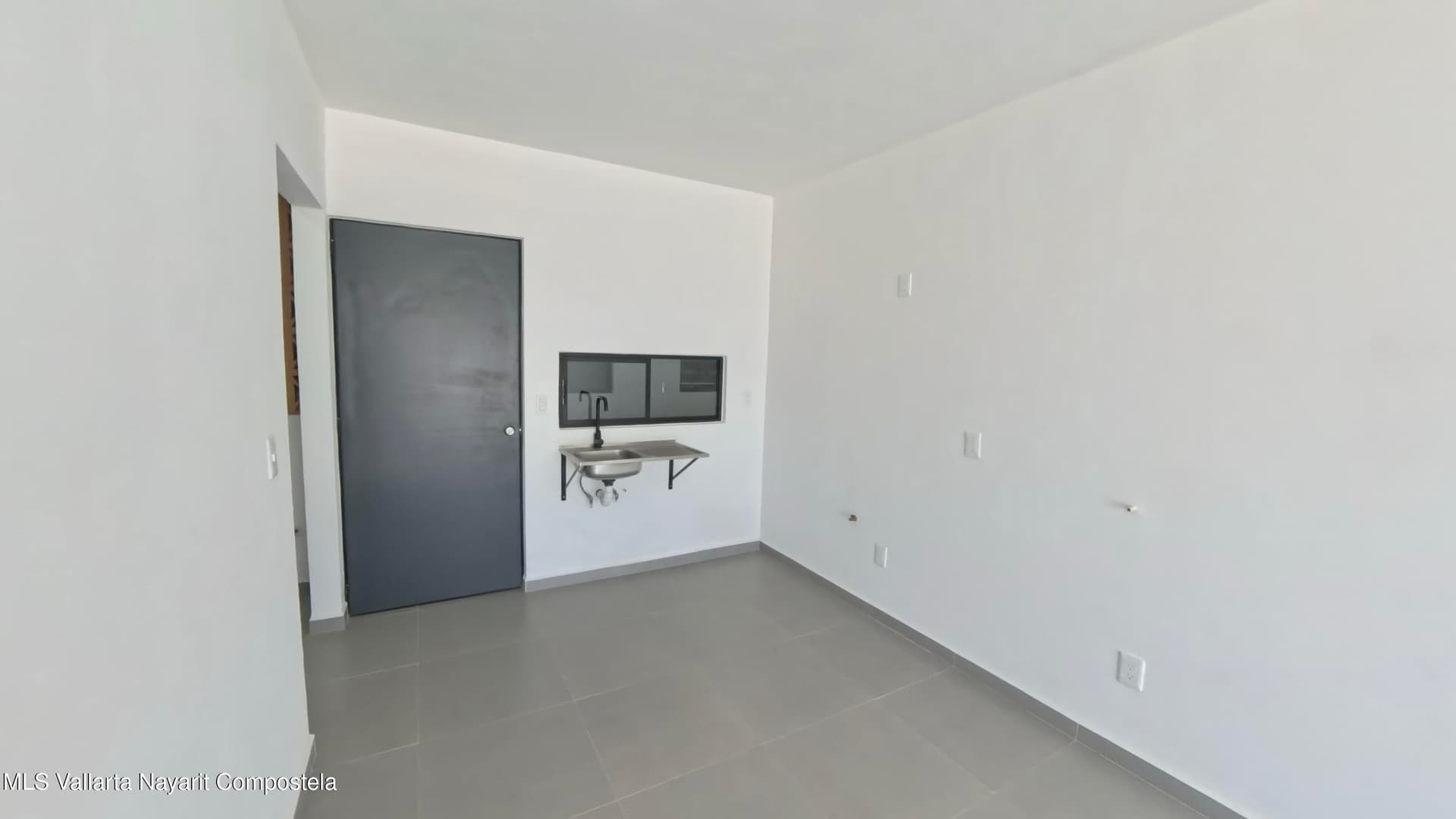 Torre C VIALIDAD CENTRAL COTO 4 7