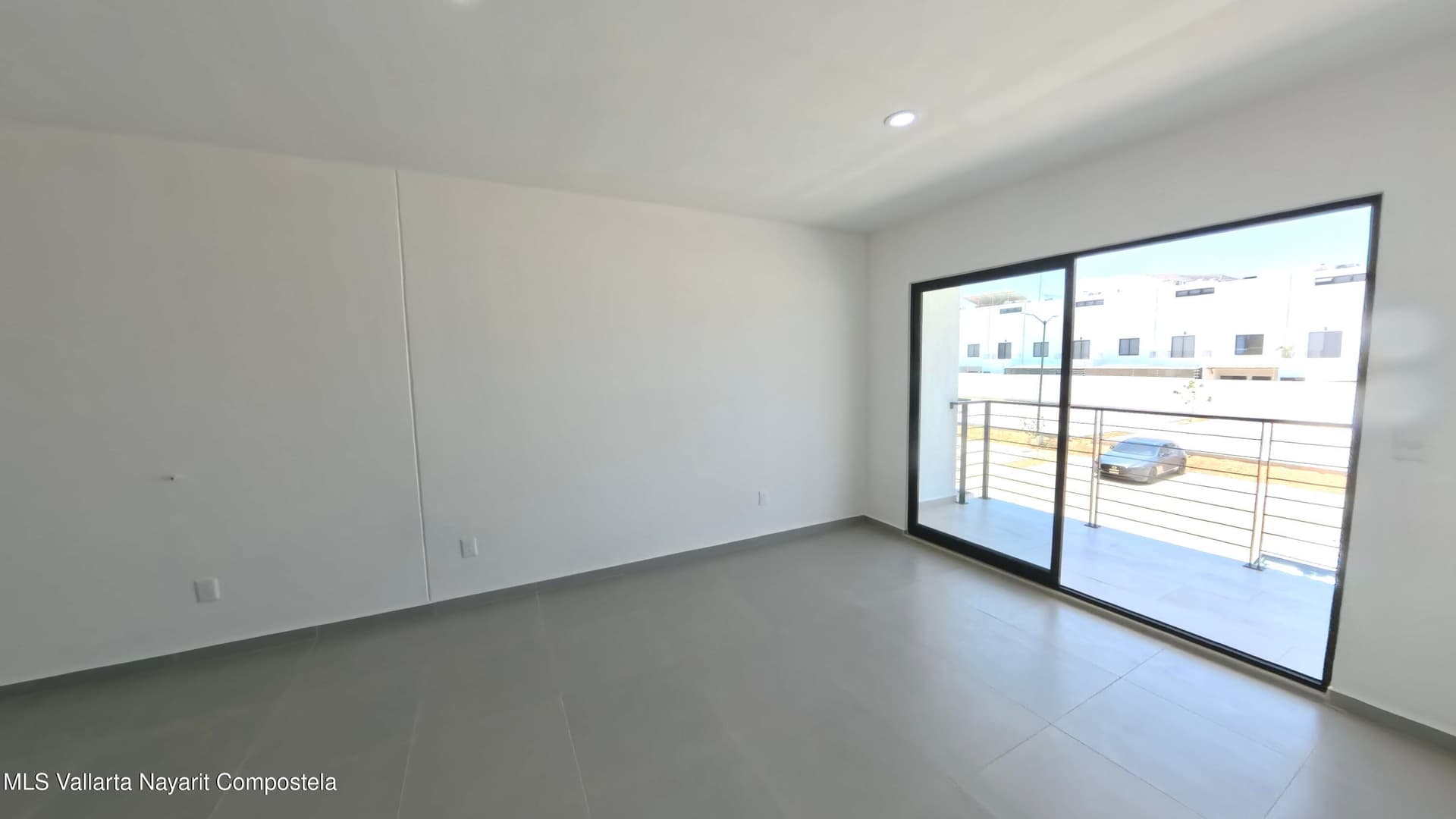 Torre C VIALIDAD CENTRAL COTO 4 4
