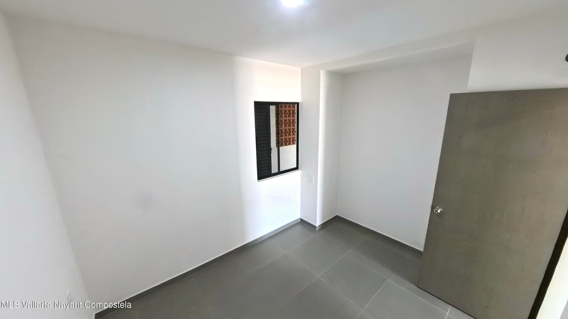 Torre C VIALIDAD CENTRAL COTO 4 12