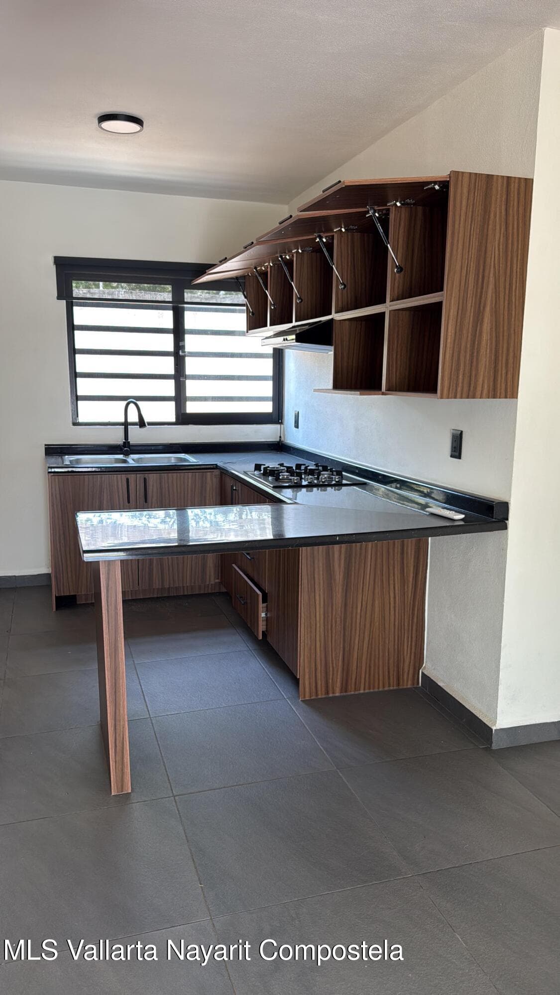 Condo 11