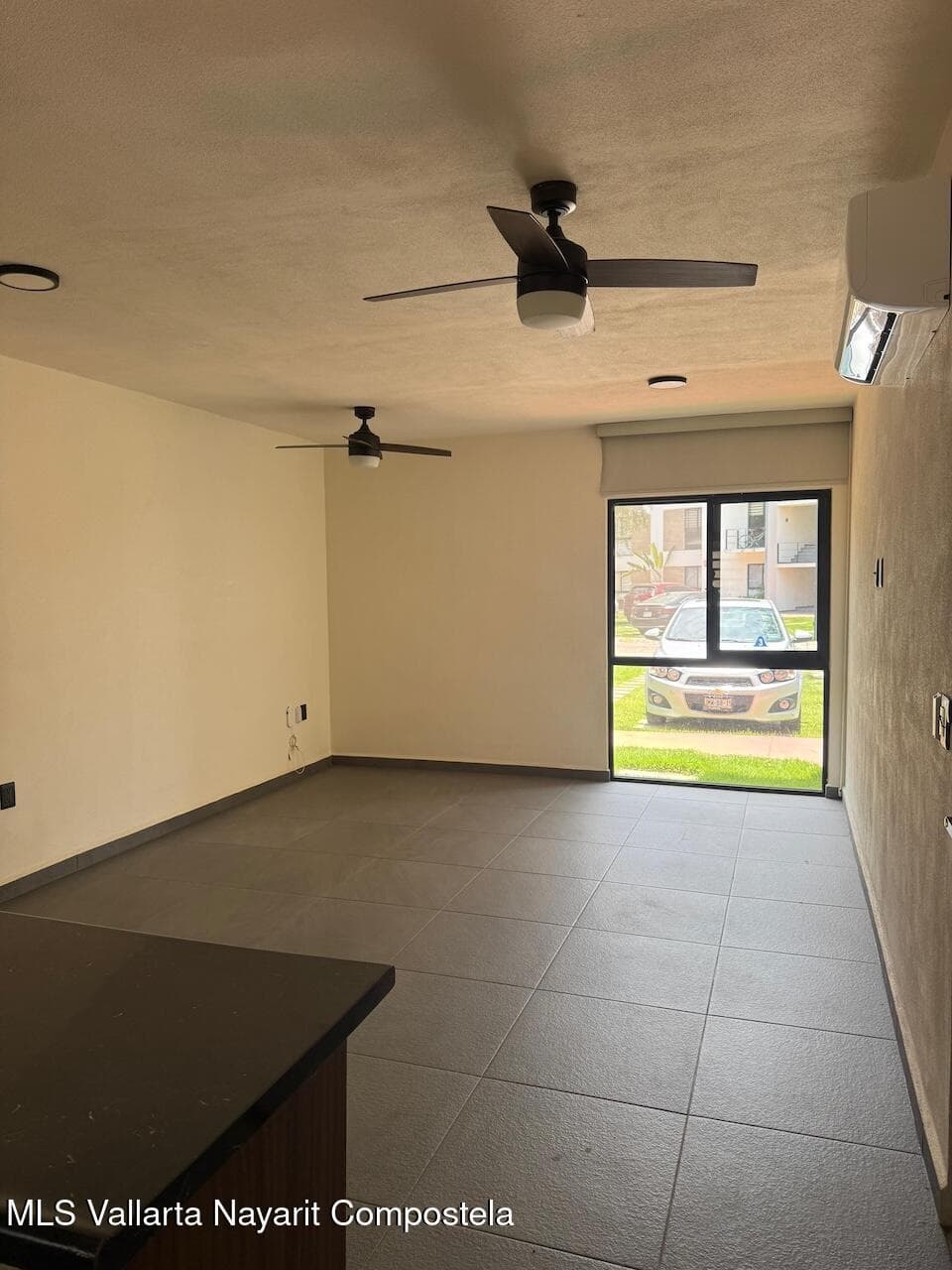 Condo 14