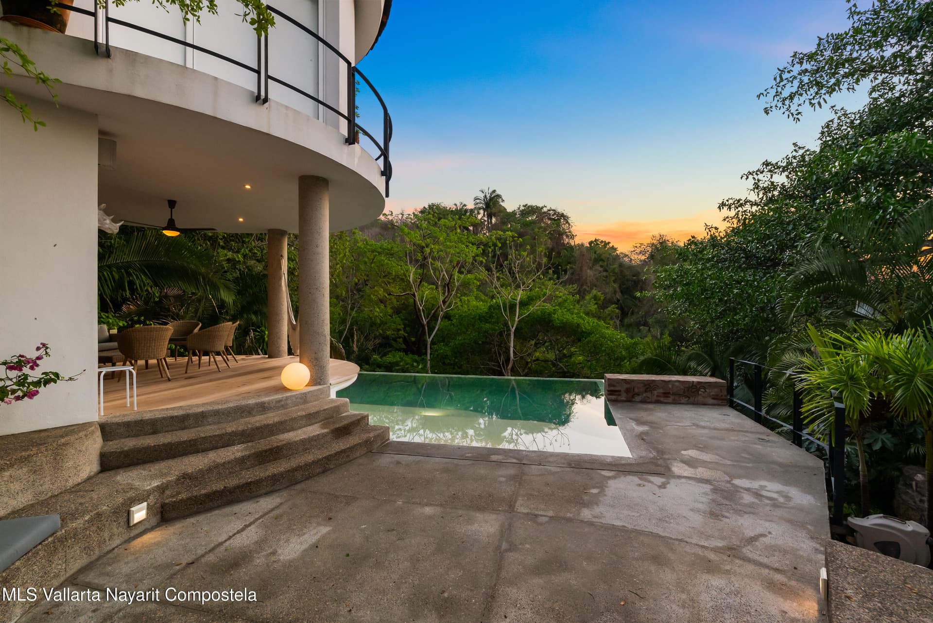 Sierra Del Mar 28