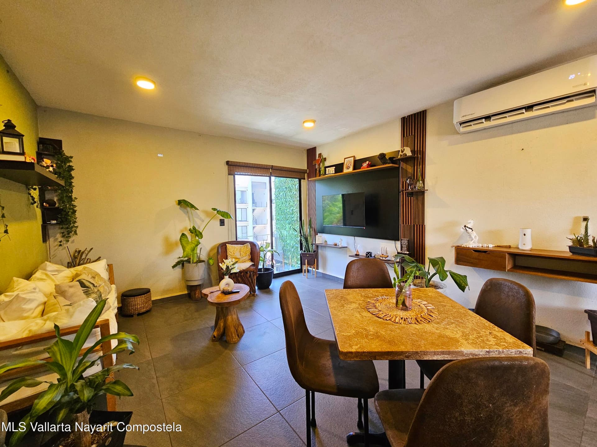 205 Paseo Foresta 7