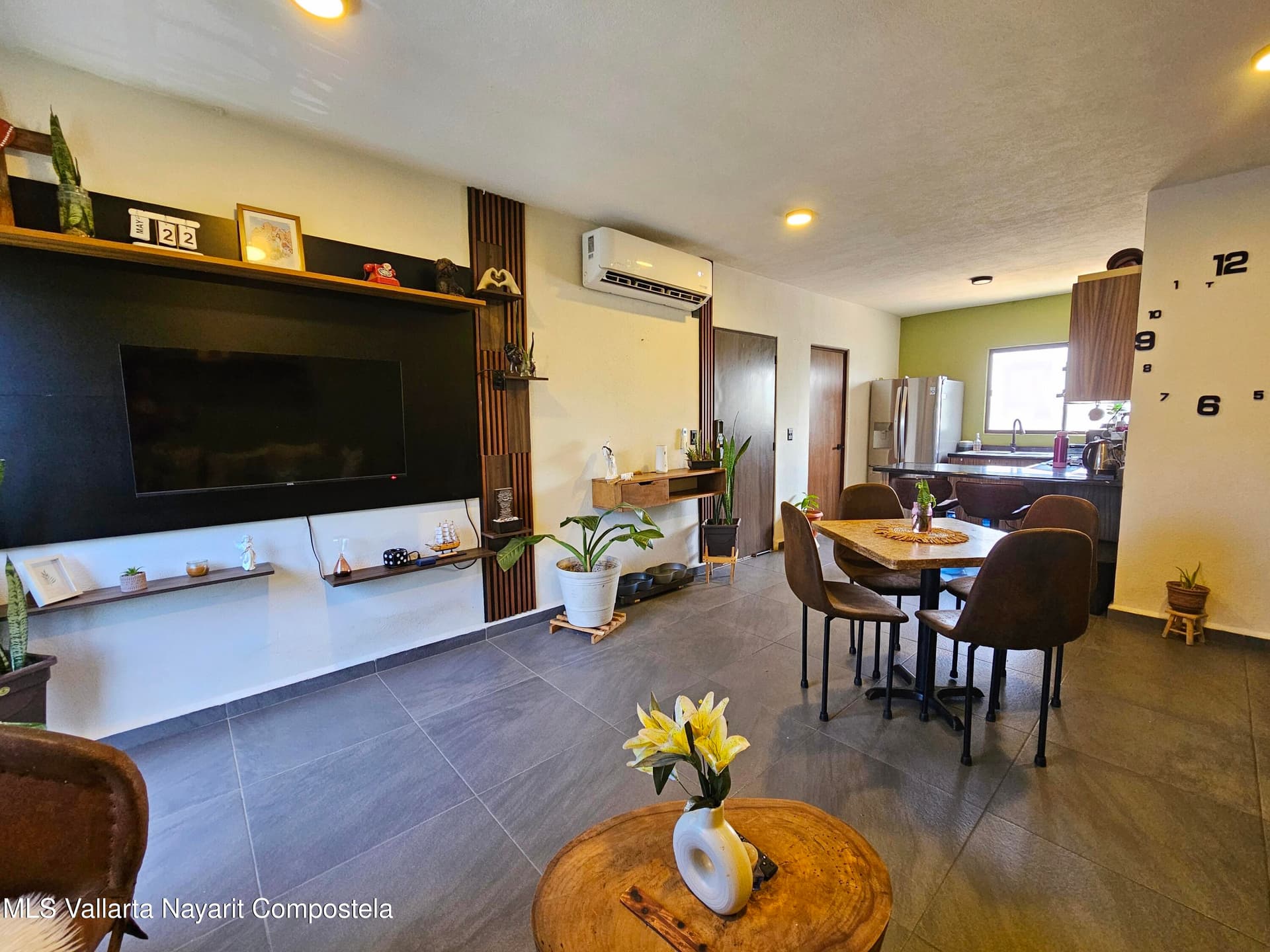 205 Paseo Foresta 9