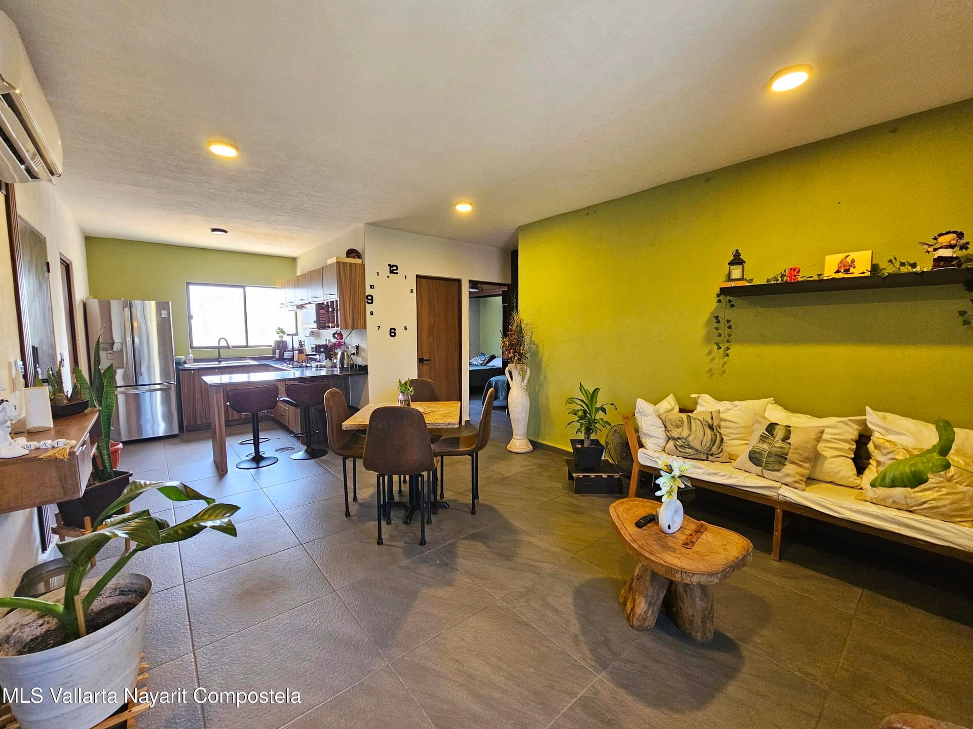 205 Paseo Foresta 8