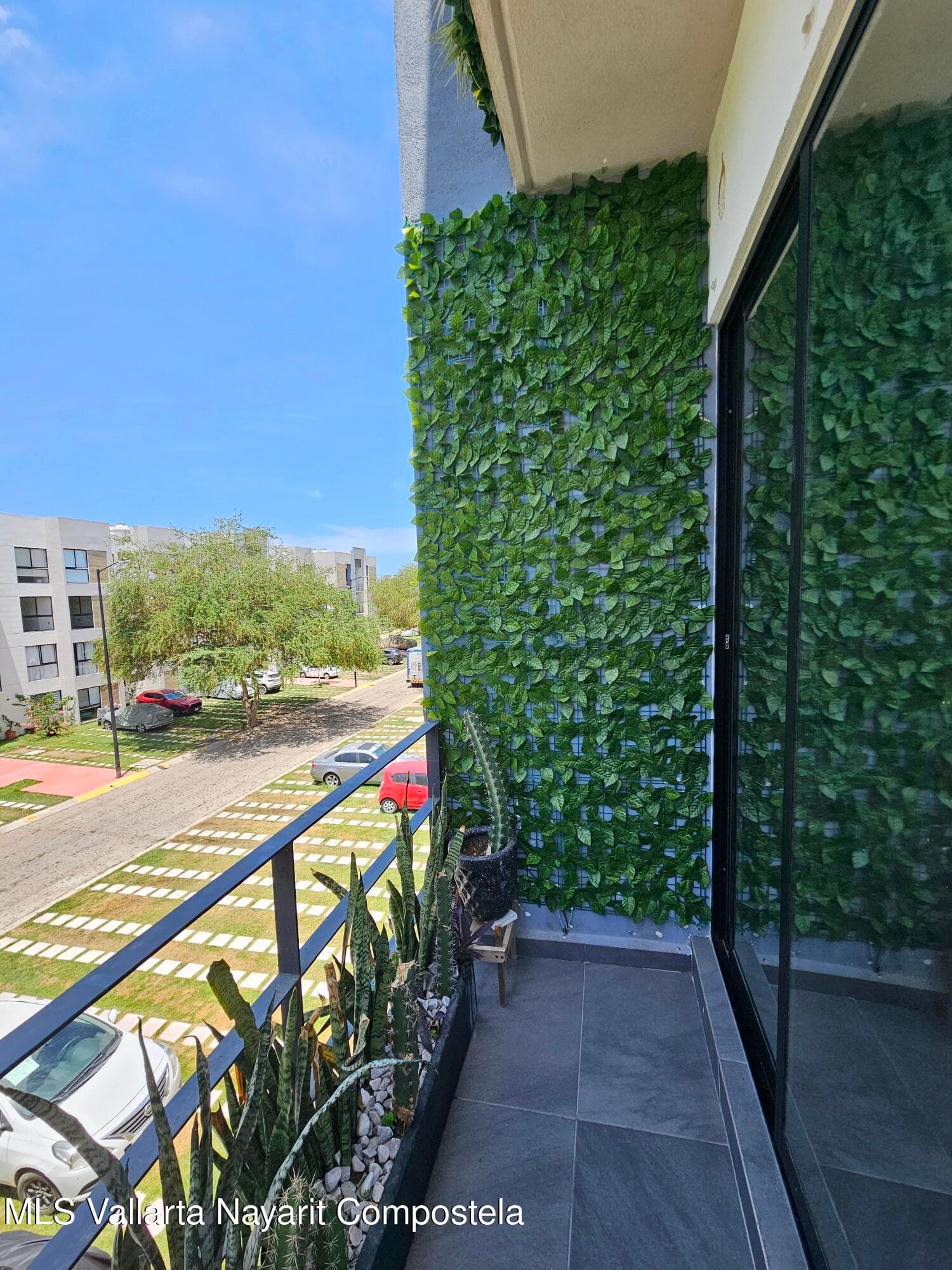 205 Paseo Foresta 19