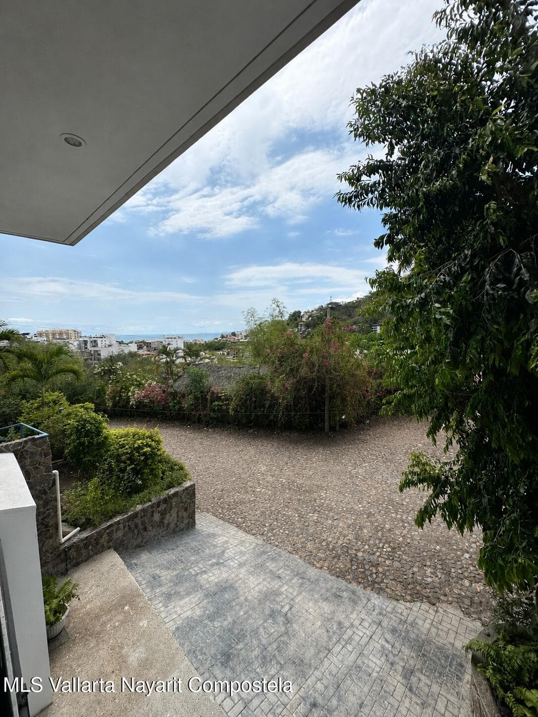 3 Vistas High Living 11