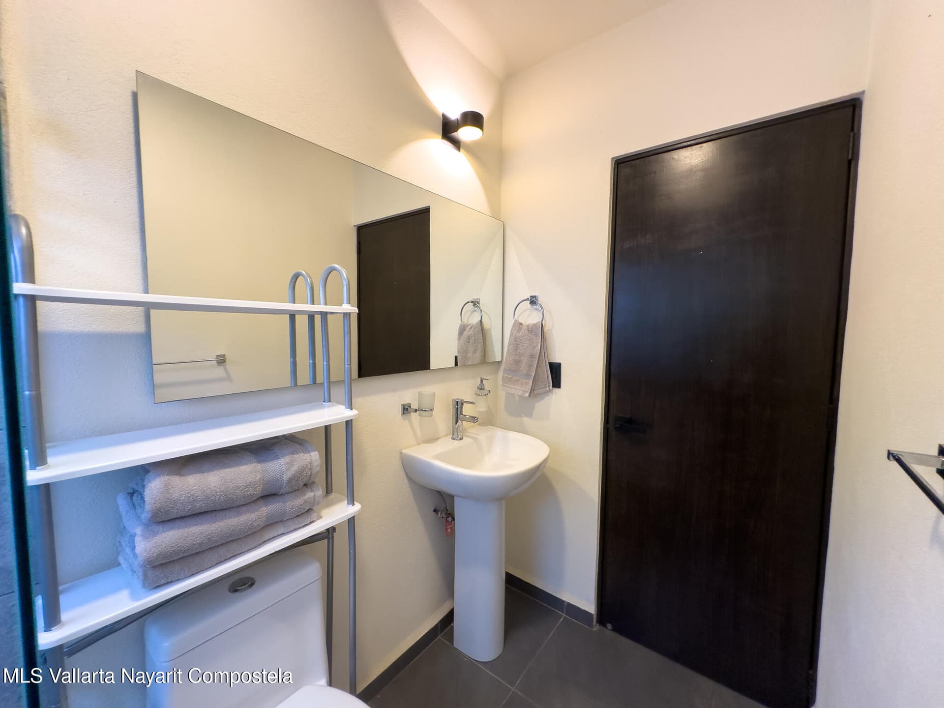 303 Paseo Foresta 21