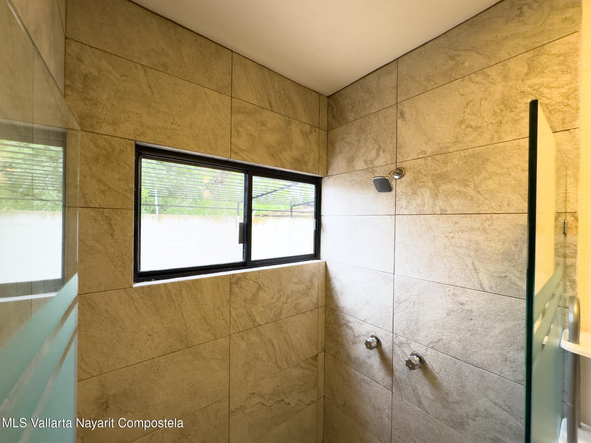 303 Paseo Foresta 23