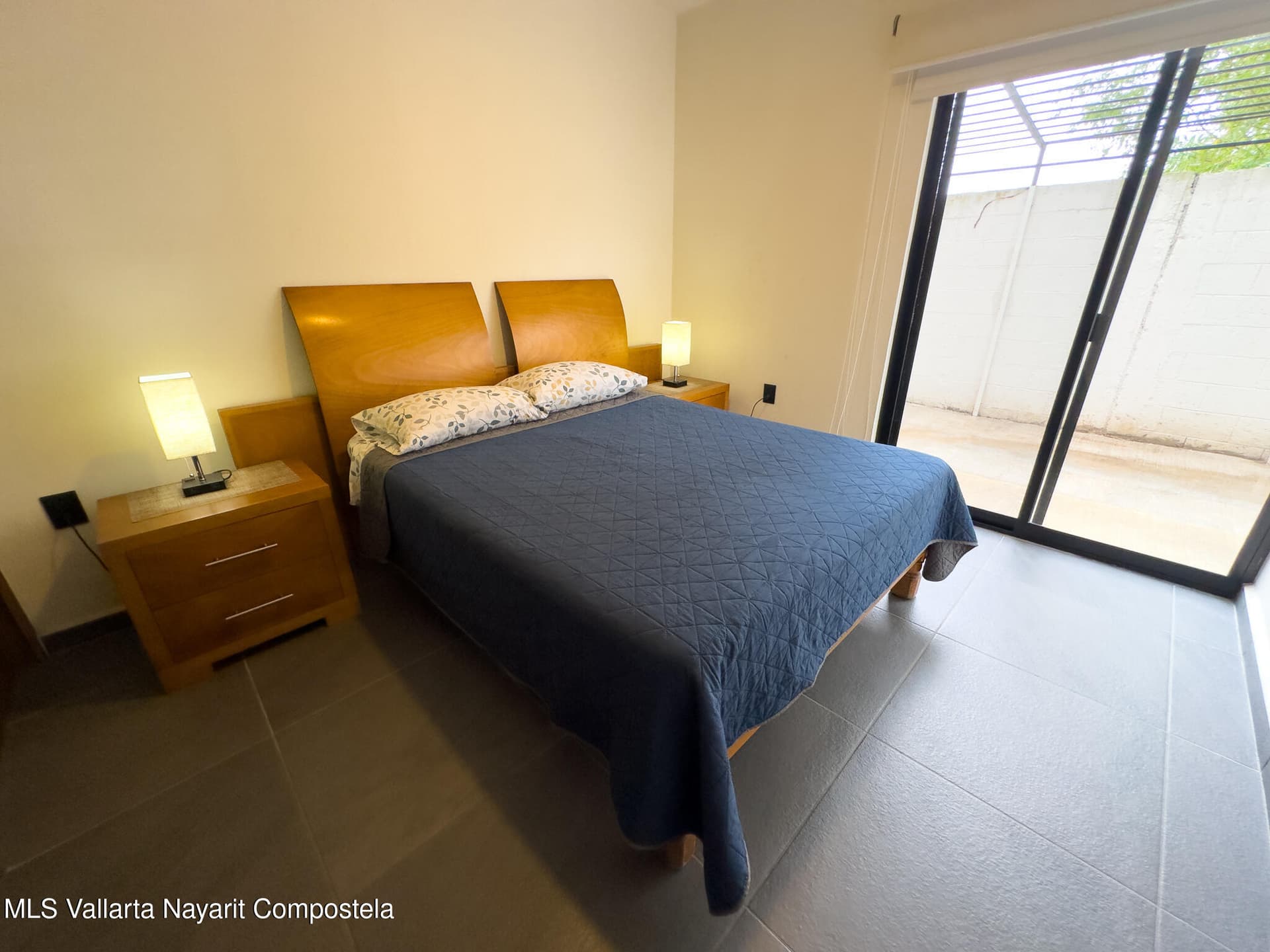 303 Paseo Foresta 16