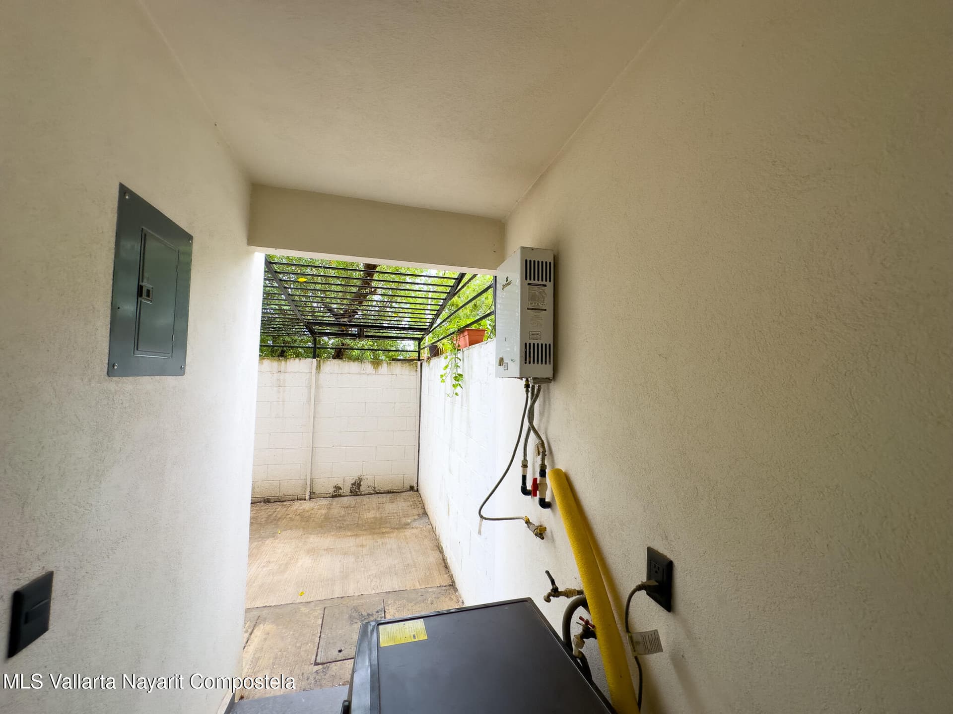 303 Paseo Foresta 24