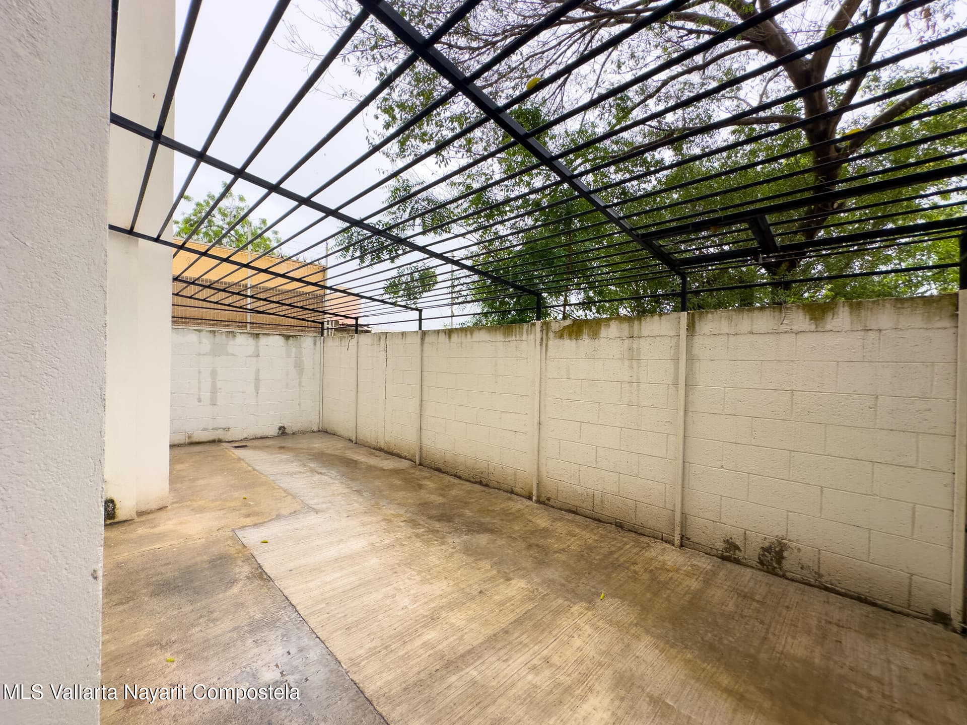 303 Paseo Foresta 25