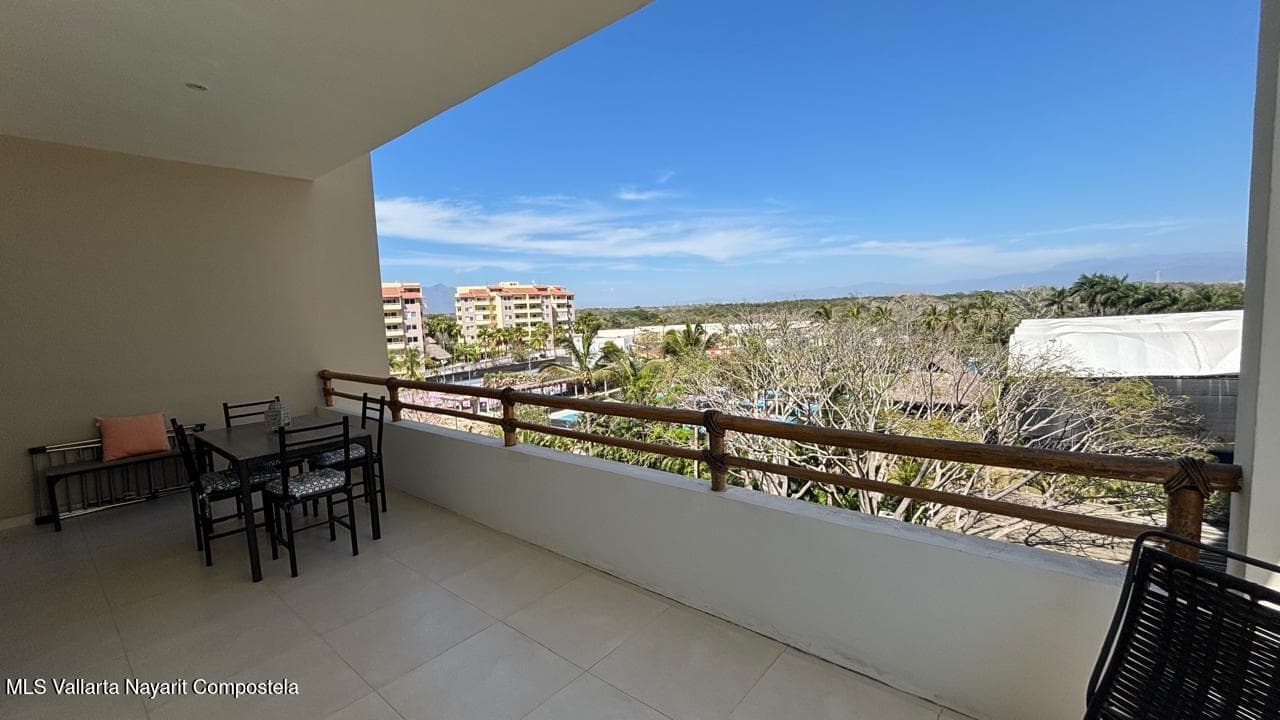 Condo 10