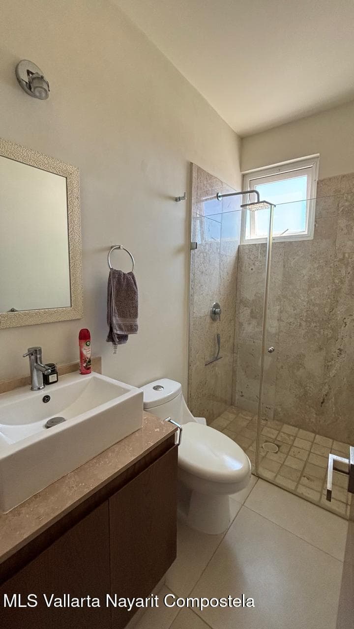 Condo 11